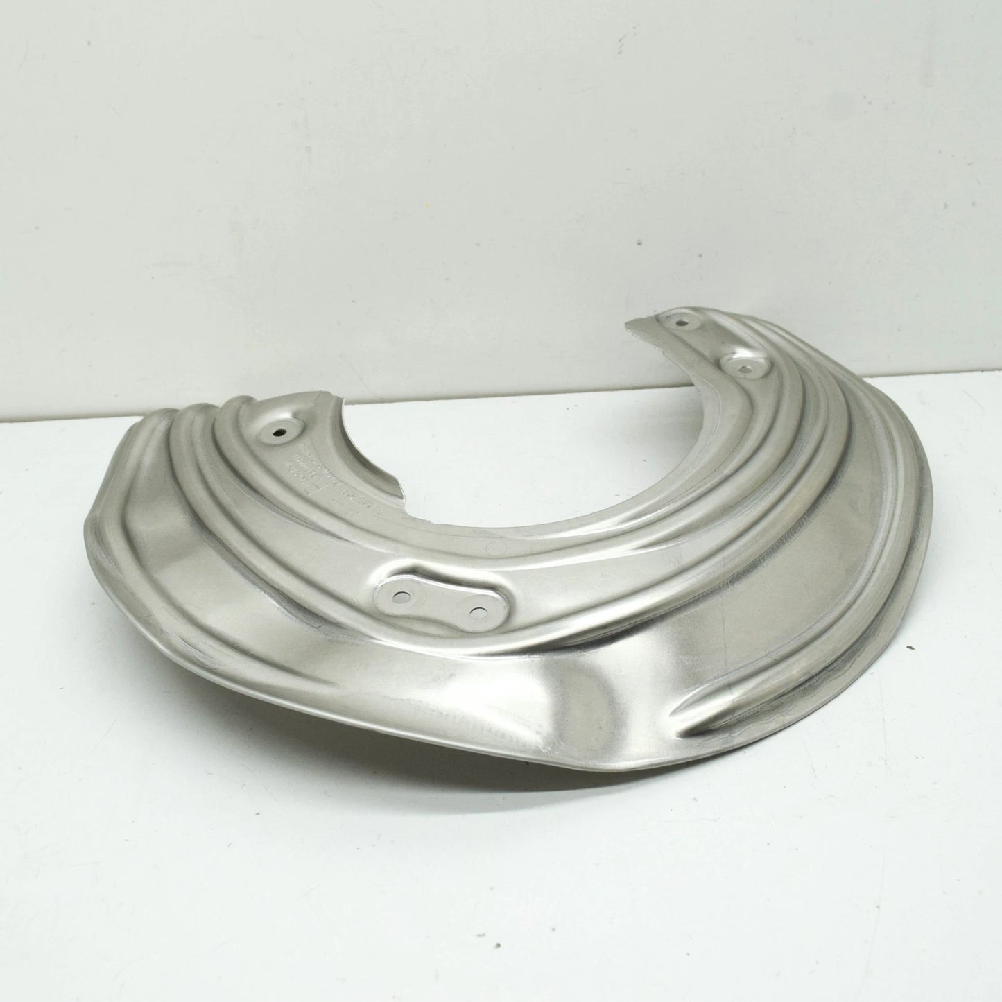 NEW BMW 3 G20 FRONT RIGHT BRAKE DISC PROTECTION 34106871338 ORIGINAL