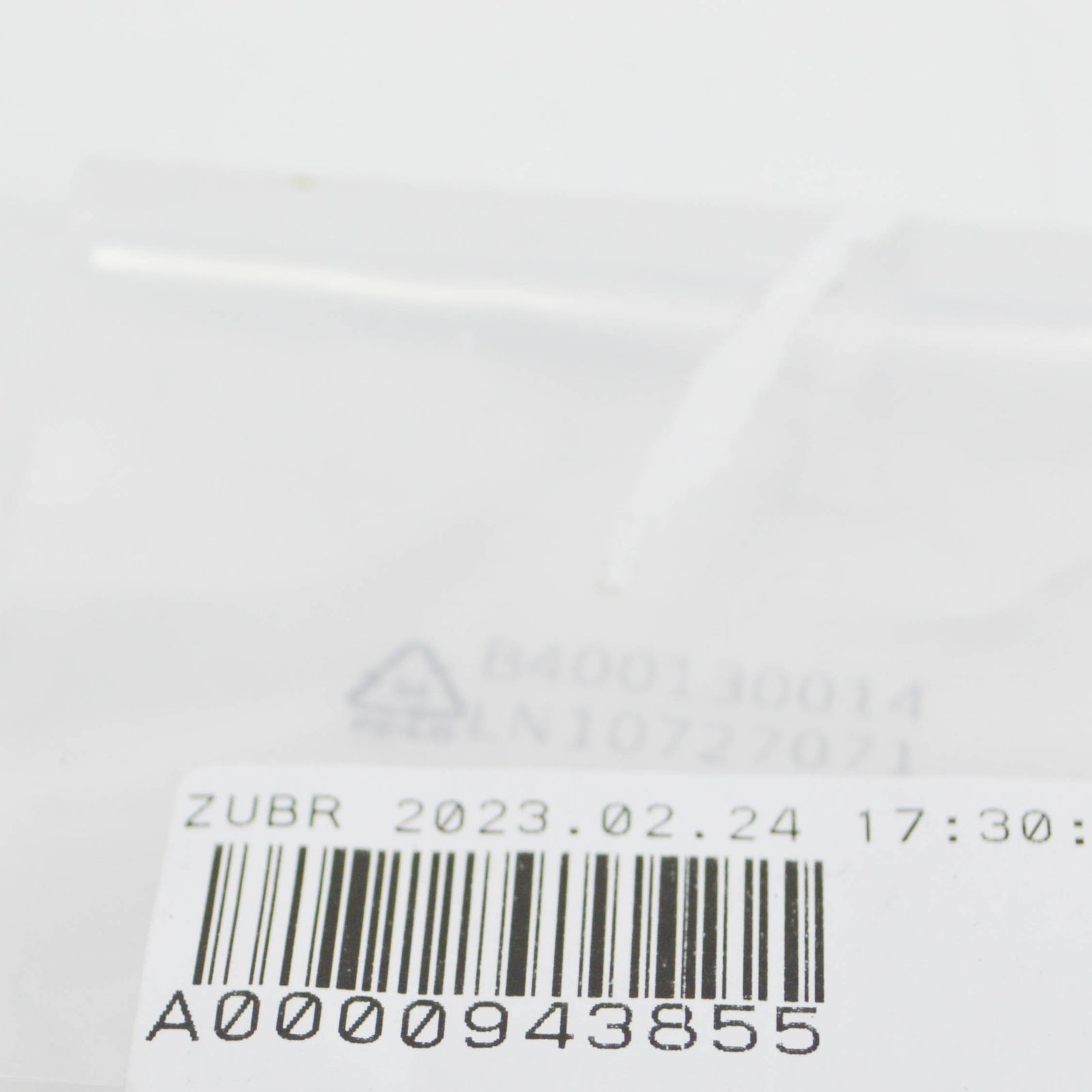 NEW MERCEDES-BENZ SL R129 AIR CLEANER FASTENER A0000943855 ORIGINAL