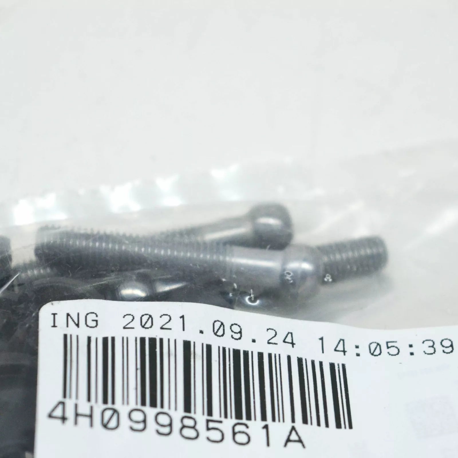 NEW AUDI A4 B9 DISTANCE SENSOR RADAR MOUNT KIT 4H0998561A