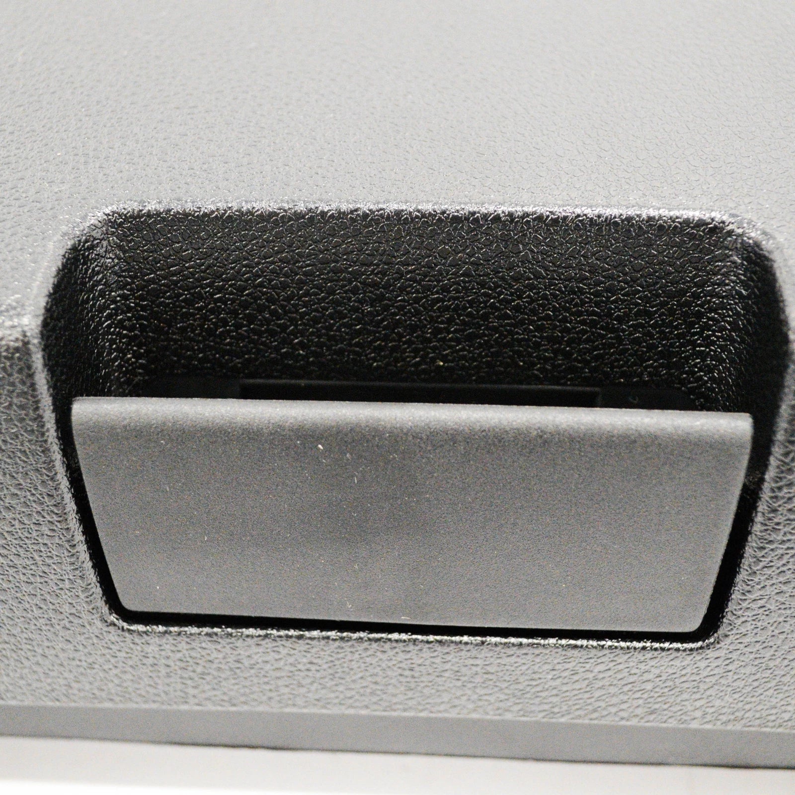 NEW MB E W212 DASH GLOVEBOX STORAGE COMPARTMENT A21281003049051 LHD