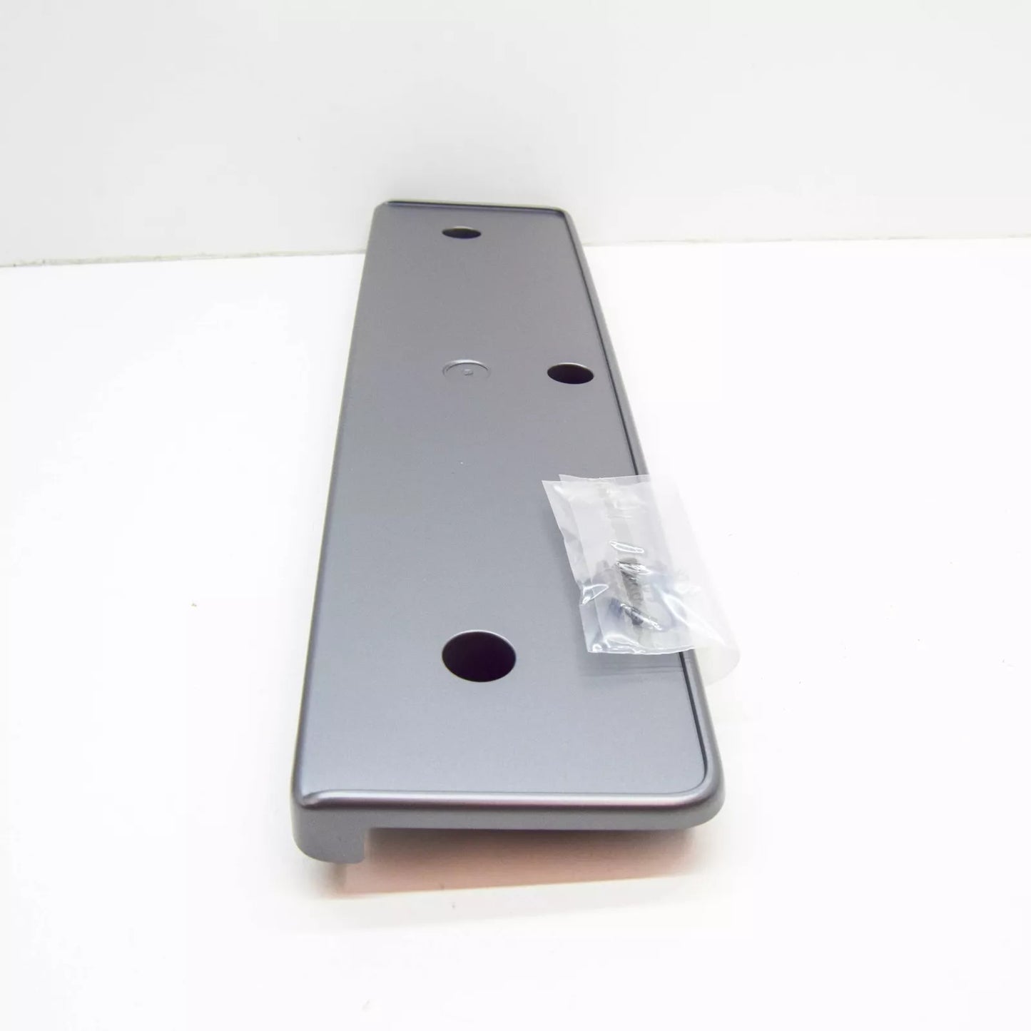 NEW AUDI A8 4H FRONT BUMPER LICENSE PLATE HOLDER 4H0807285K1RR ORIGINAL