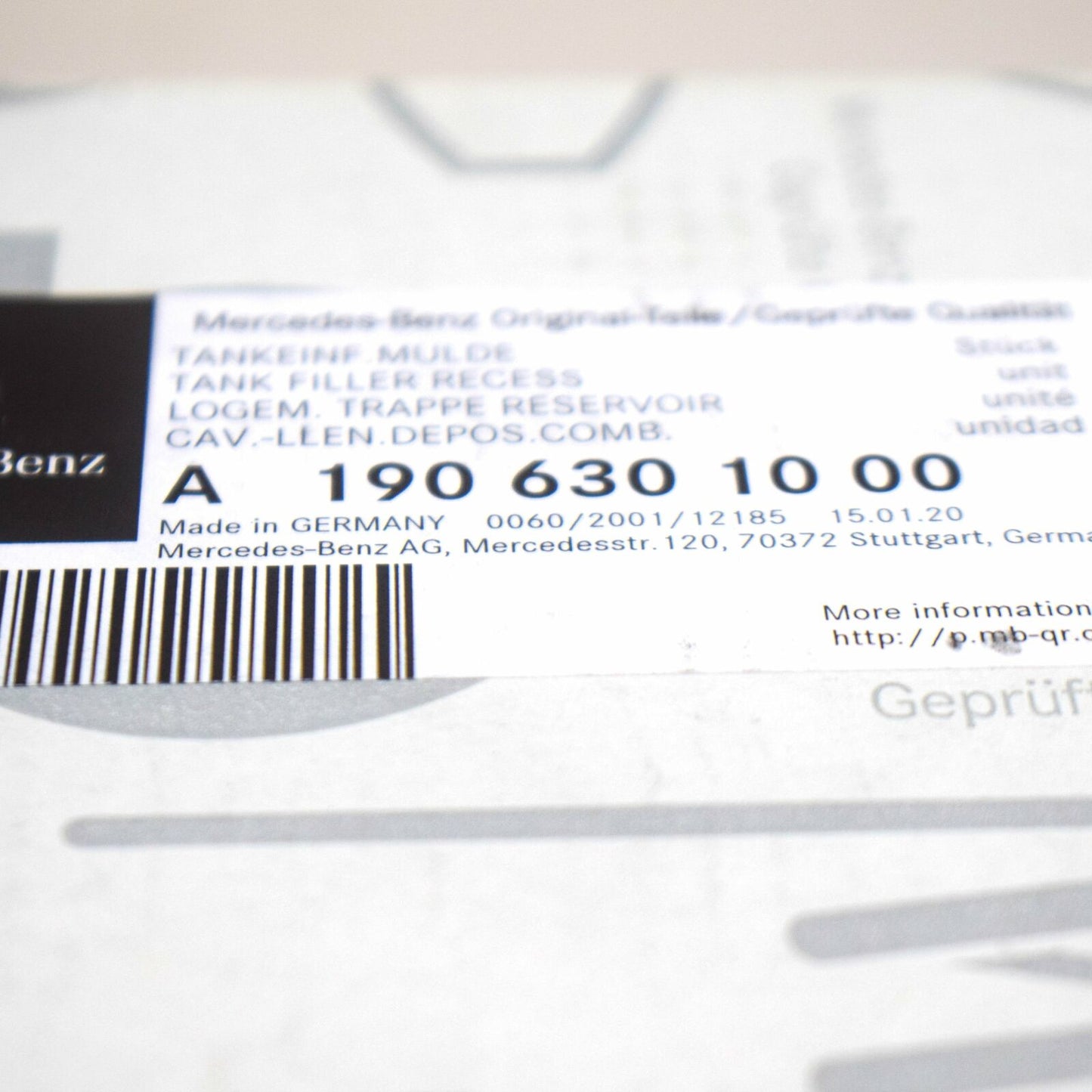 NEW MERCEDES-BENZ AMG GT C190 FUEL TANK FILLER RECESS A1906301000 ORIGINAL