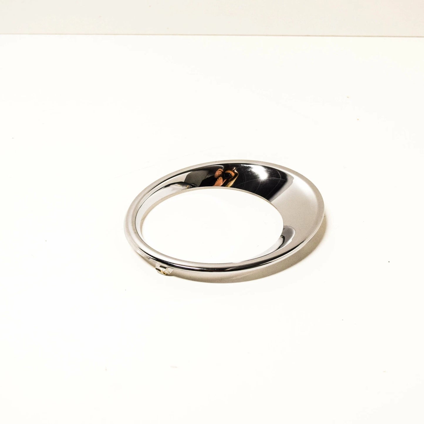 NEW VW LOAD UP FRONT LEFT FOG LIGHT SURROUND COVER TRIM 1S0853399A2ZZ ORIGINAL