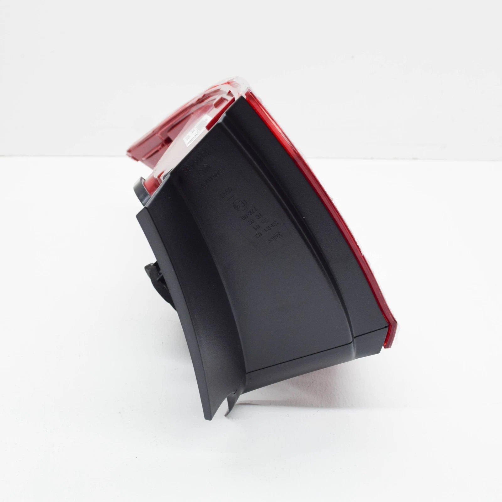 NEW VW TOUAREG 7P REAR LEFT OUTER TAILLIGHT 7P6945207 ORIGINAL