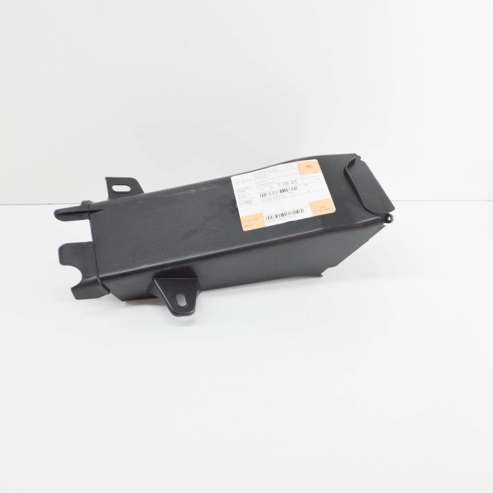 NEW BMW 7 F01 FRONT LEFT BRAKE AIR DUCT 51747308825 7308825 2015 ORIGINAL