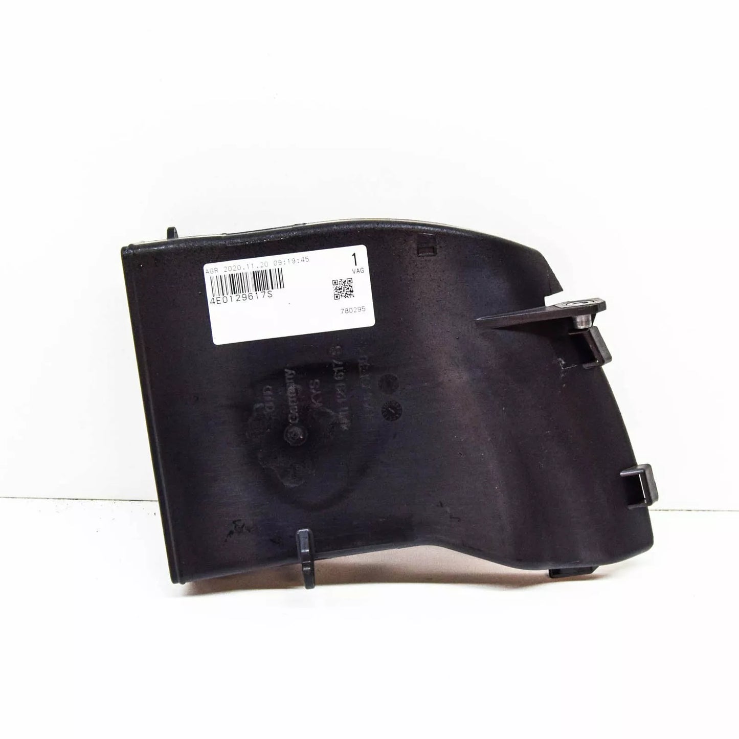 NEW AUDI A8 D3 FRONT AIR INTAKE DUCT 4E0129617S ORIGINAL