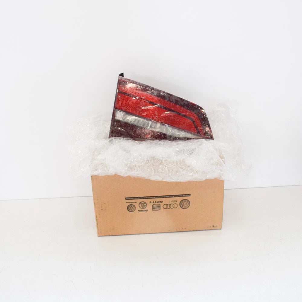 NEW VOLKSWAGEN JETTA MK6 REAR LEFT TAILLIGHT 5C6945093L