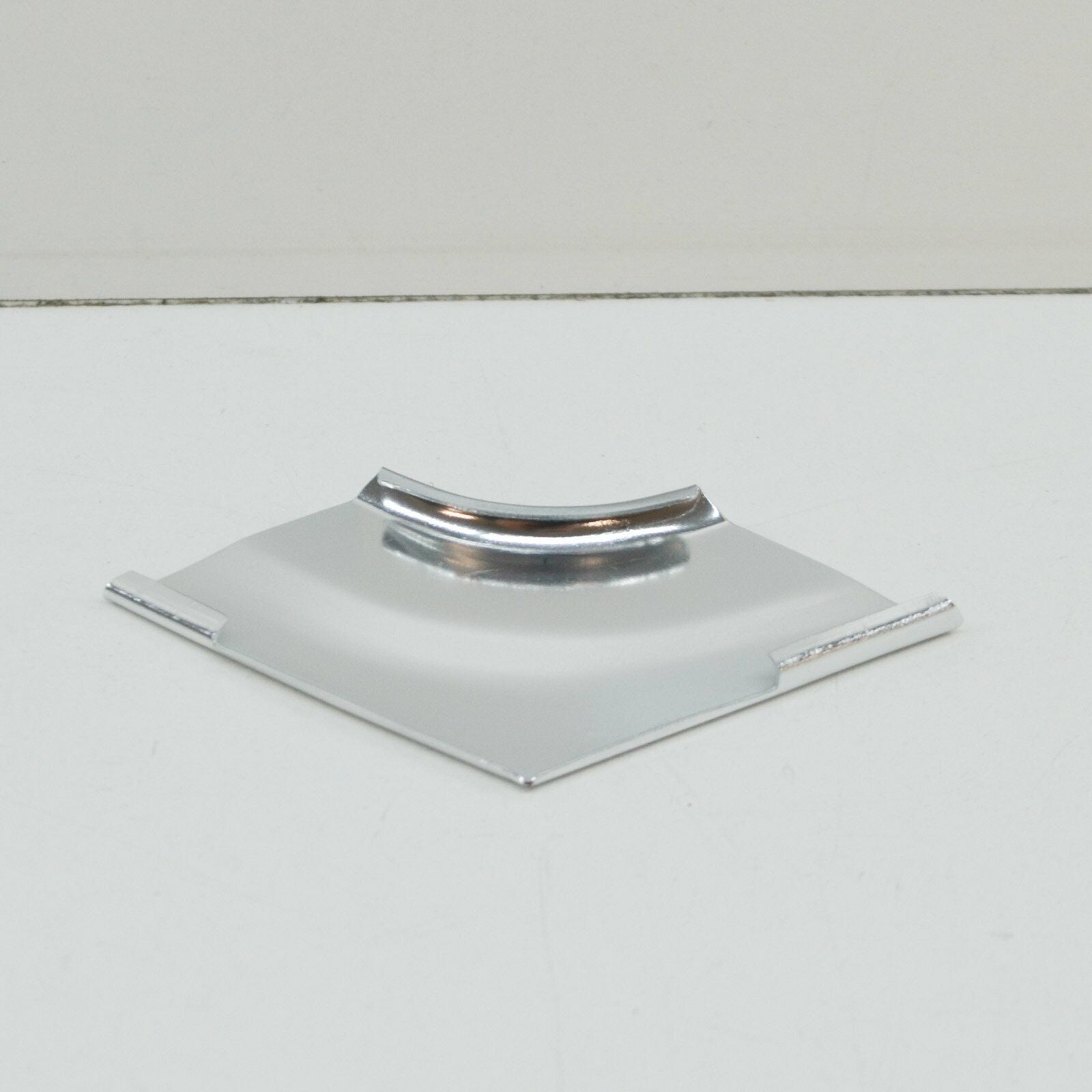 NEW MERCEDES-BENZ SL R107 WINDSHIELD RIGHT OUTER MOULDING A1076713630 ORIGINAL