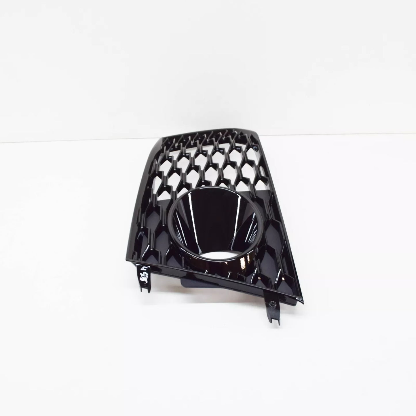 NEW AUDI A7 S 4GA FRONT BUMPER RIGHT SIDE BUMPER GRILLE 4G8807682G T94 ORIGINAL