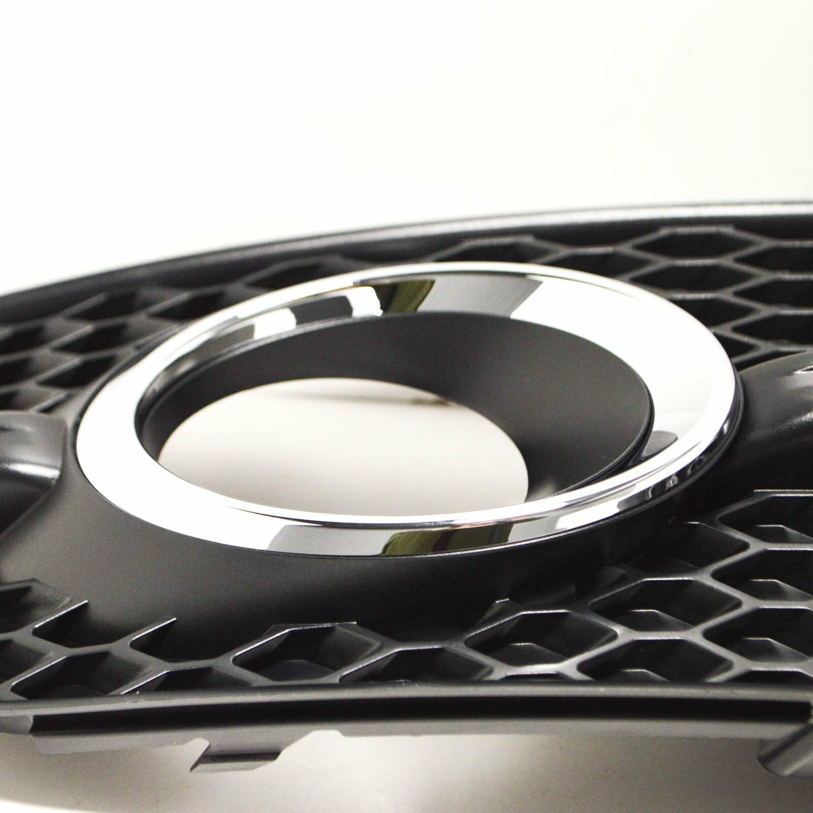 Genuine Audi Q5 8R S-Line Front Bumper Left Side Grill 8R0807681E01C 2009 Original