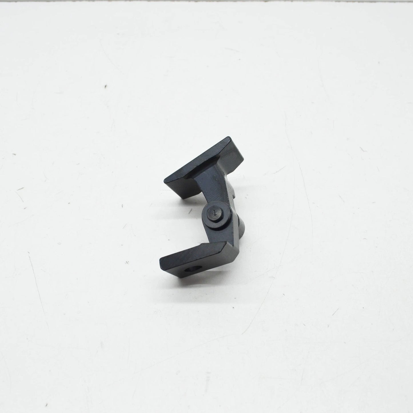 NEW BMW 1 F20 FRONT RIGHT DOOR UPPER HINGE 7284534 41517284534 ORIGINAL