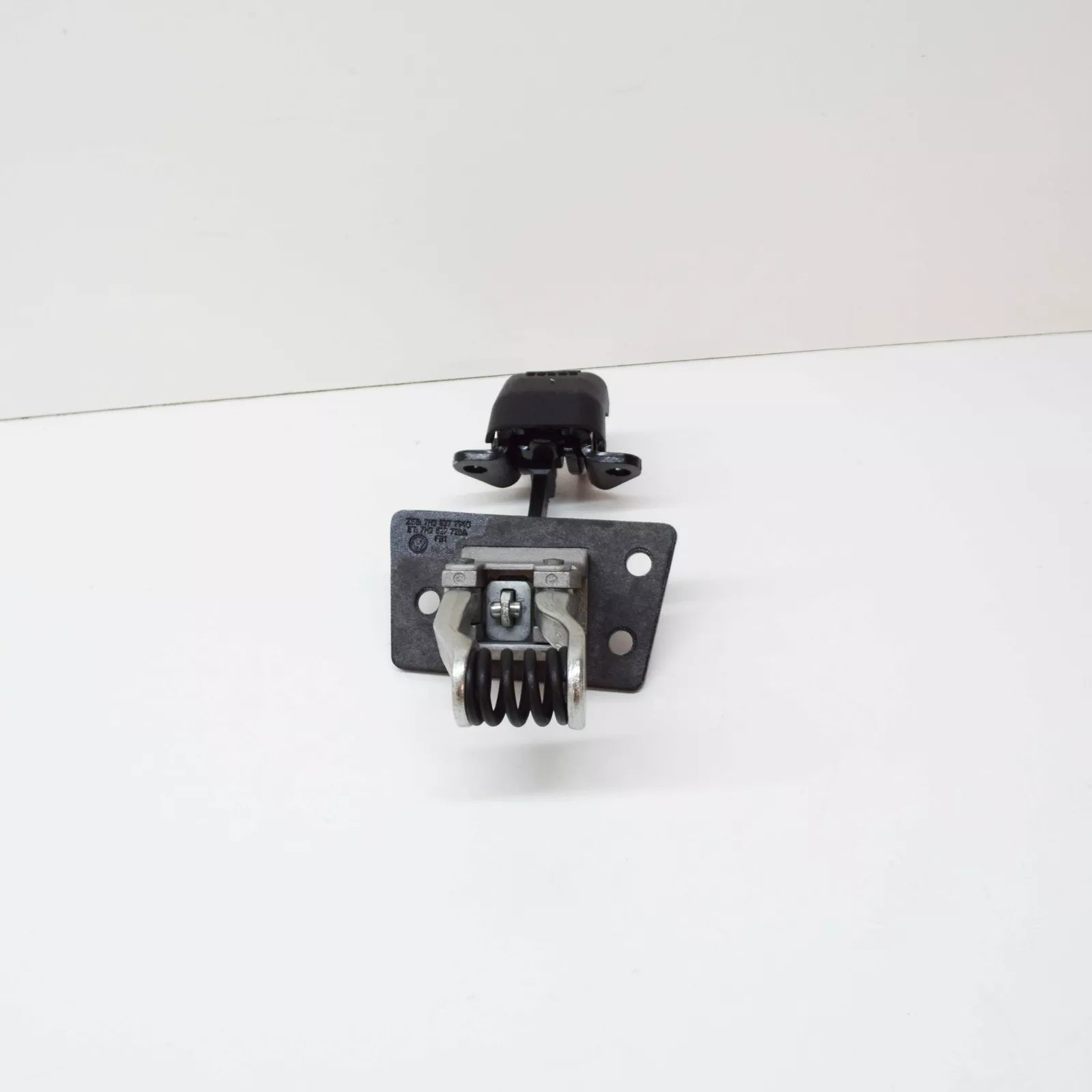 NEW VOLKSWAGEN TRANSPORTER T5 REAR WING DOOR RIGHT CATCH 7H0827794G