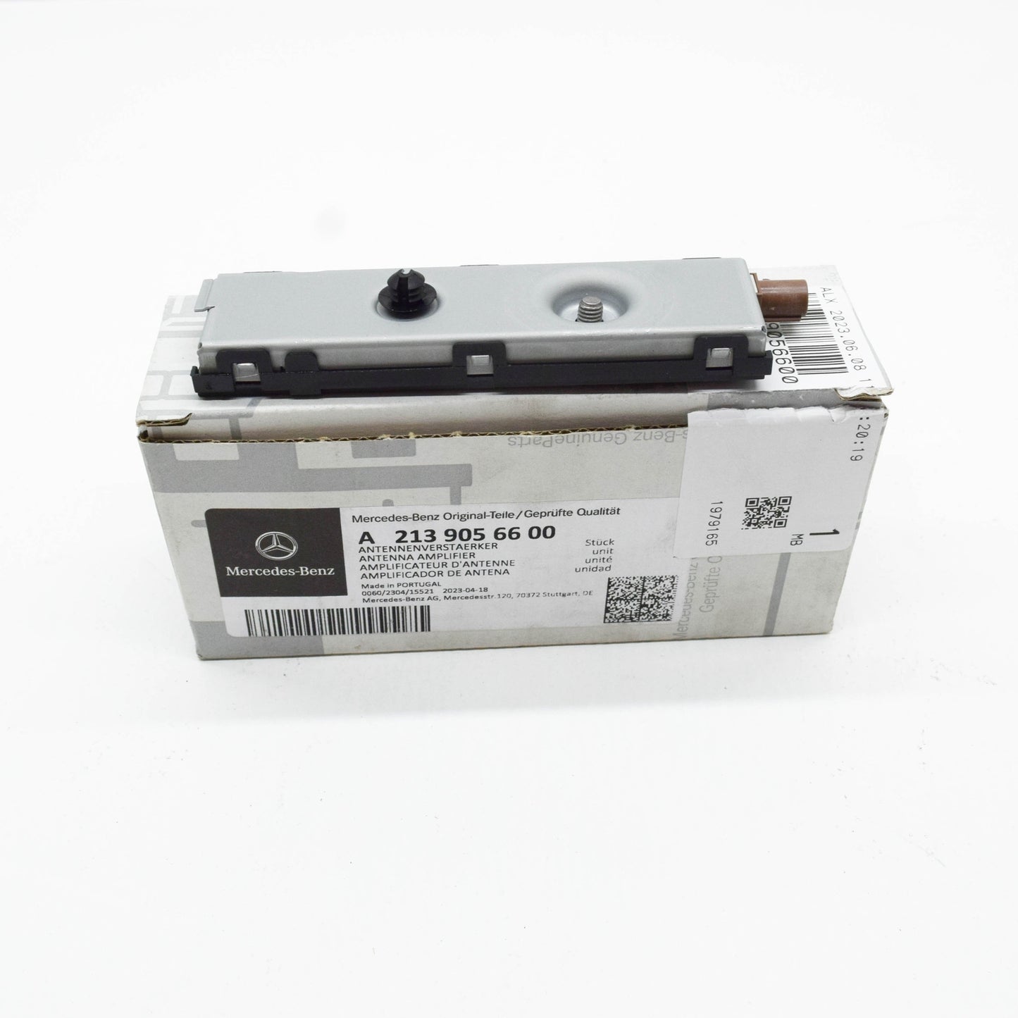 new mercedes-benz a w177 rear top antenna amplifier a2139056600 original