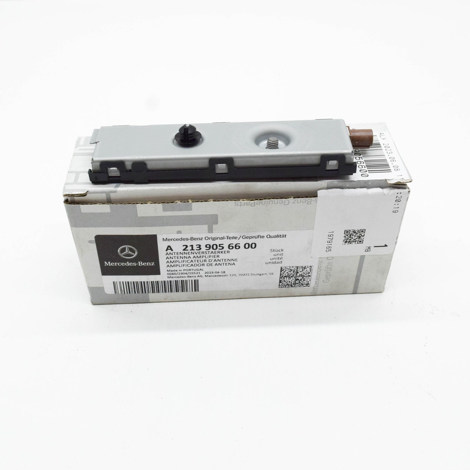 new mercedes-benz a w177 rear top antenna amplifier a2139056600 original