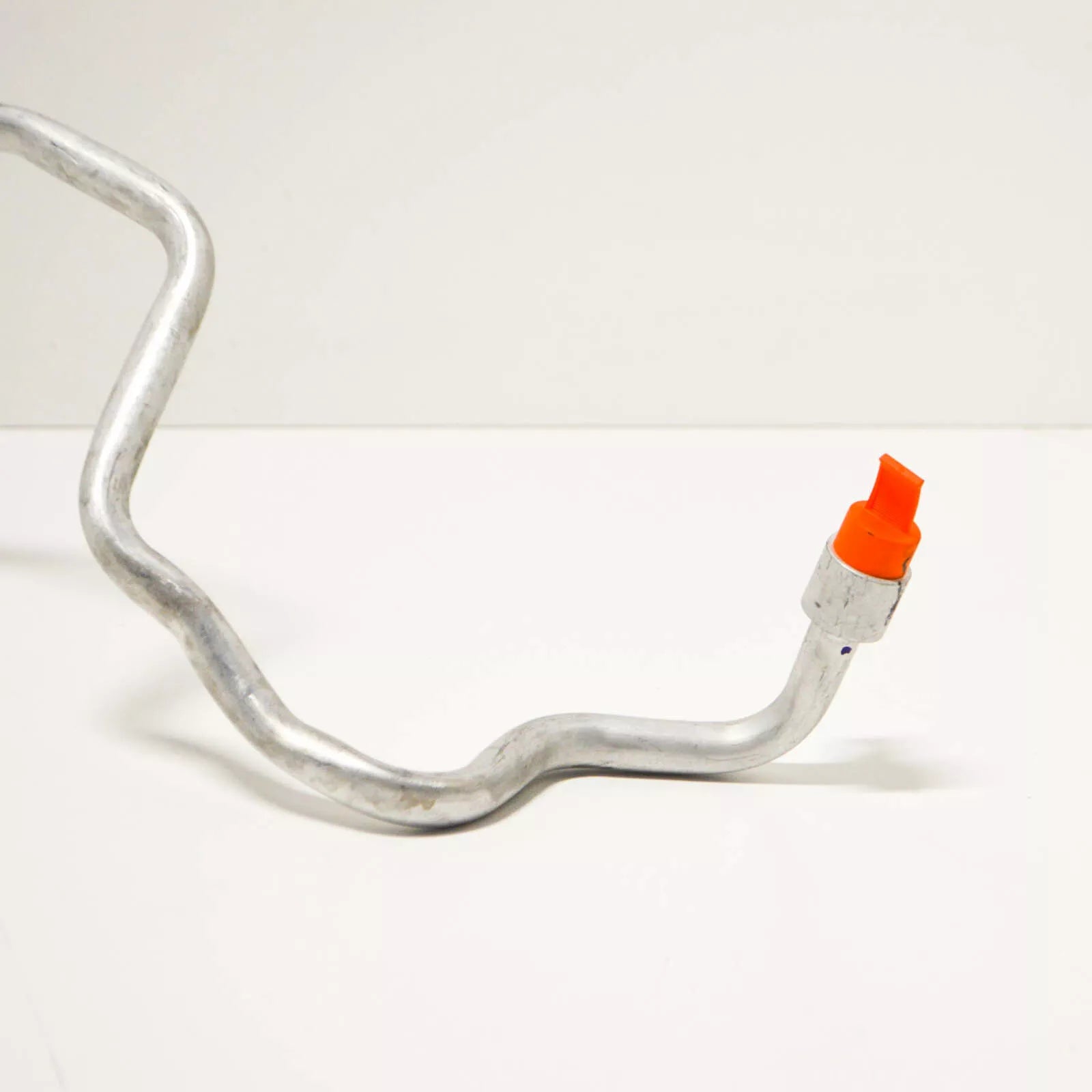 NEW BMW X5 F15 ENGINE OIL COOLER RETURN PIPE 17227627753 ORIGINAL