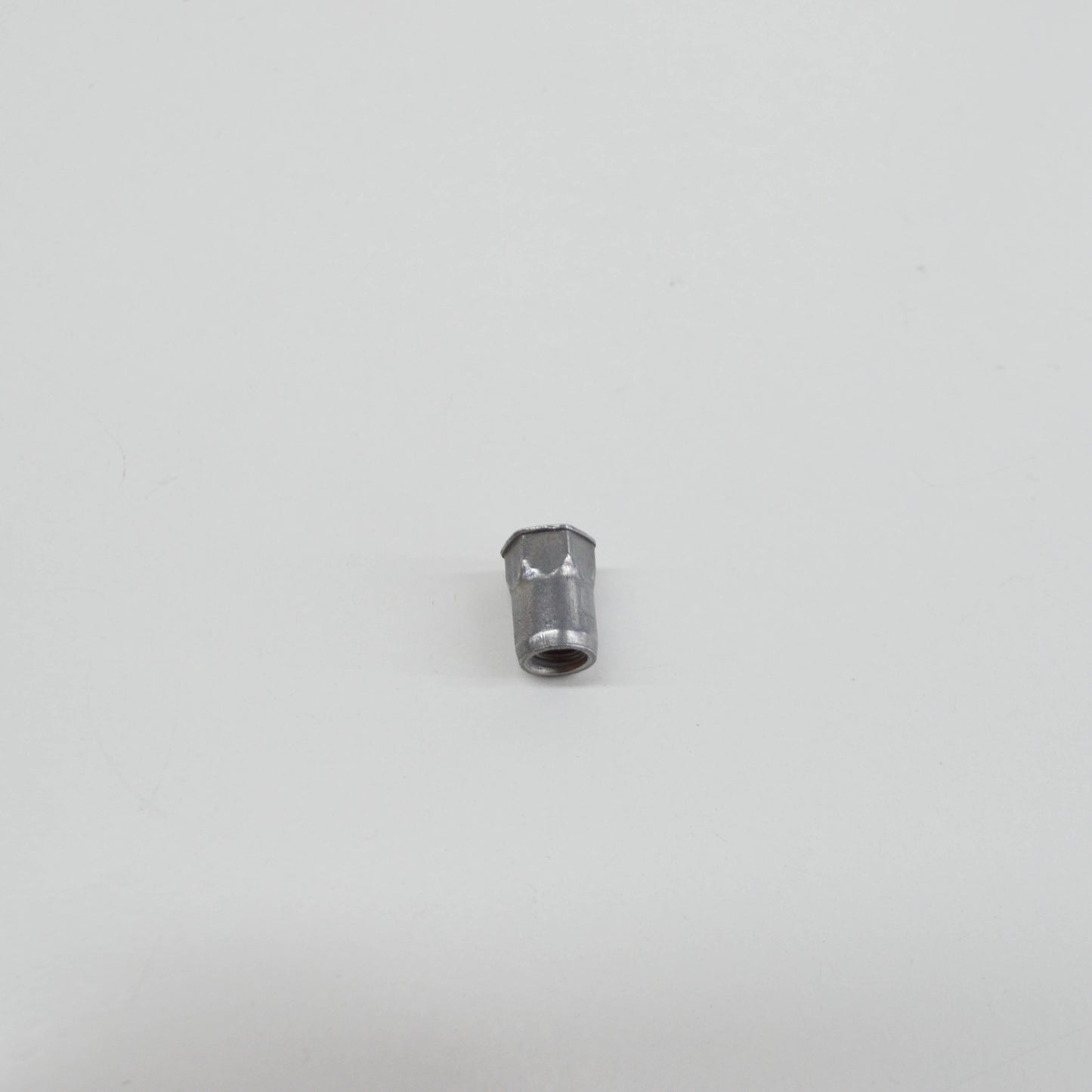 new vw tiguan mk1 rear center seat back frame nut n90927801 original