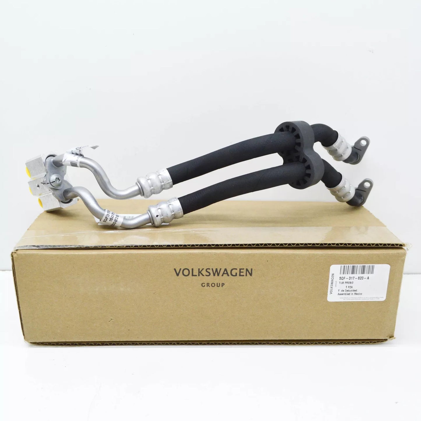 NEW AUDI Q3 AD AUTOMATIC TRANSMISSION OIL COOLER HOSE 5QF317820A / 5QF-317-820-A