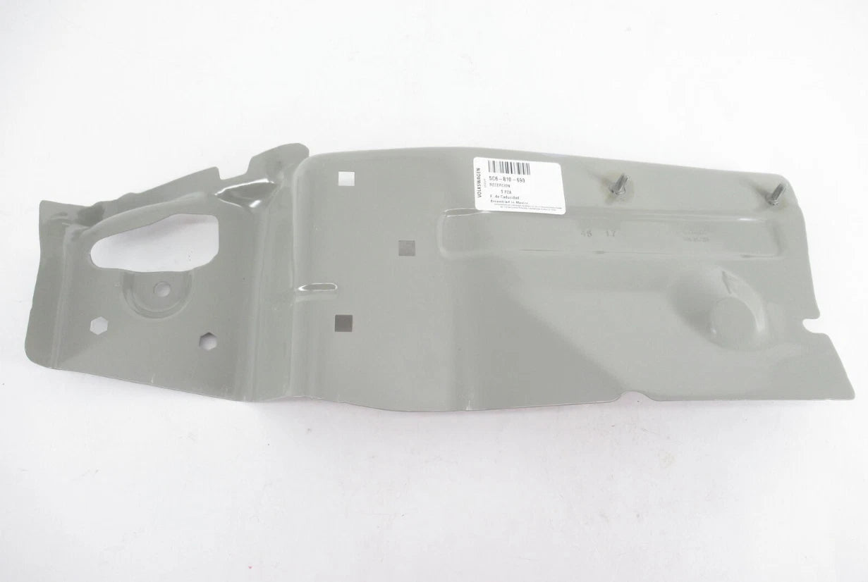 NEW VW JETTA A6 RIGHT TAIL LIGHT MOUNTING 5C6810690 ORIGINAL