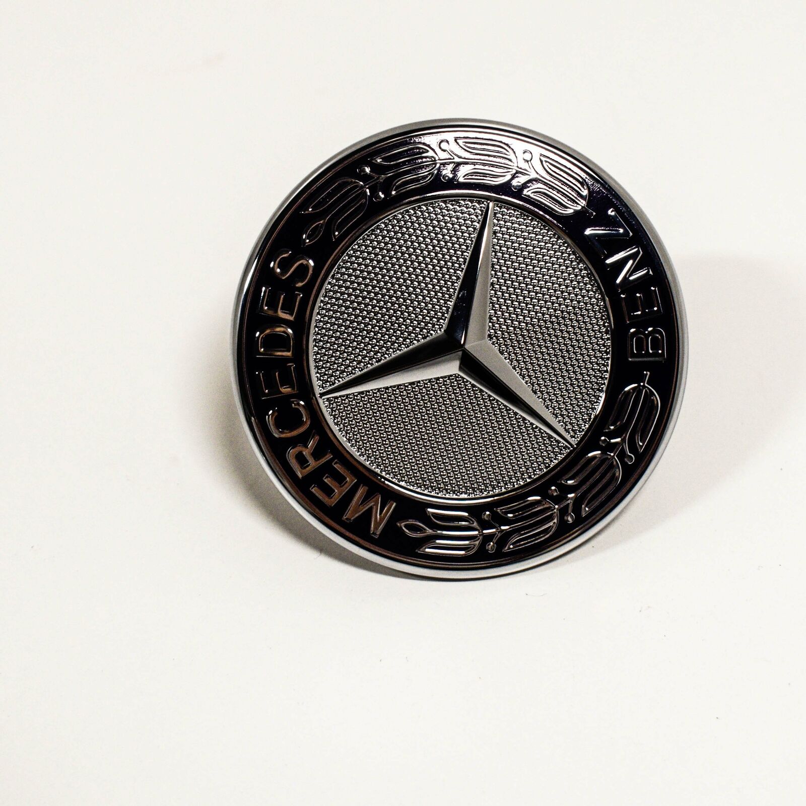 NEW MERCEDES-BENZ C-CLASS W205 FRONT HOOD BONNET BLUE BADGE A2128170316 ORIGINAL