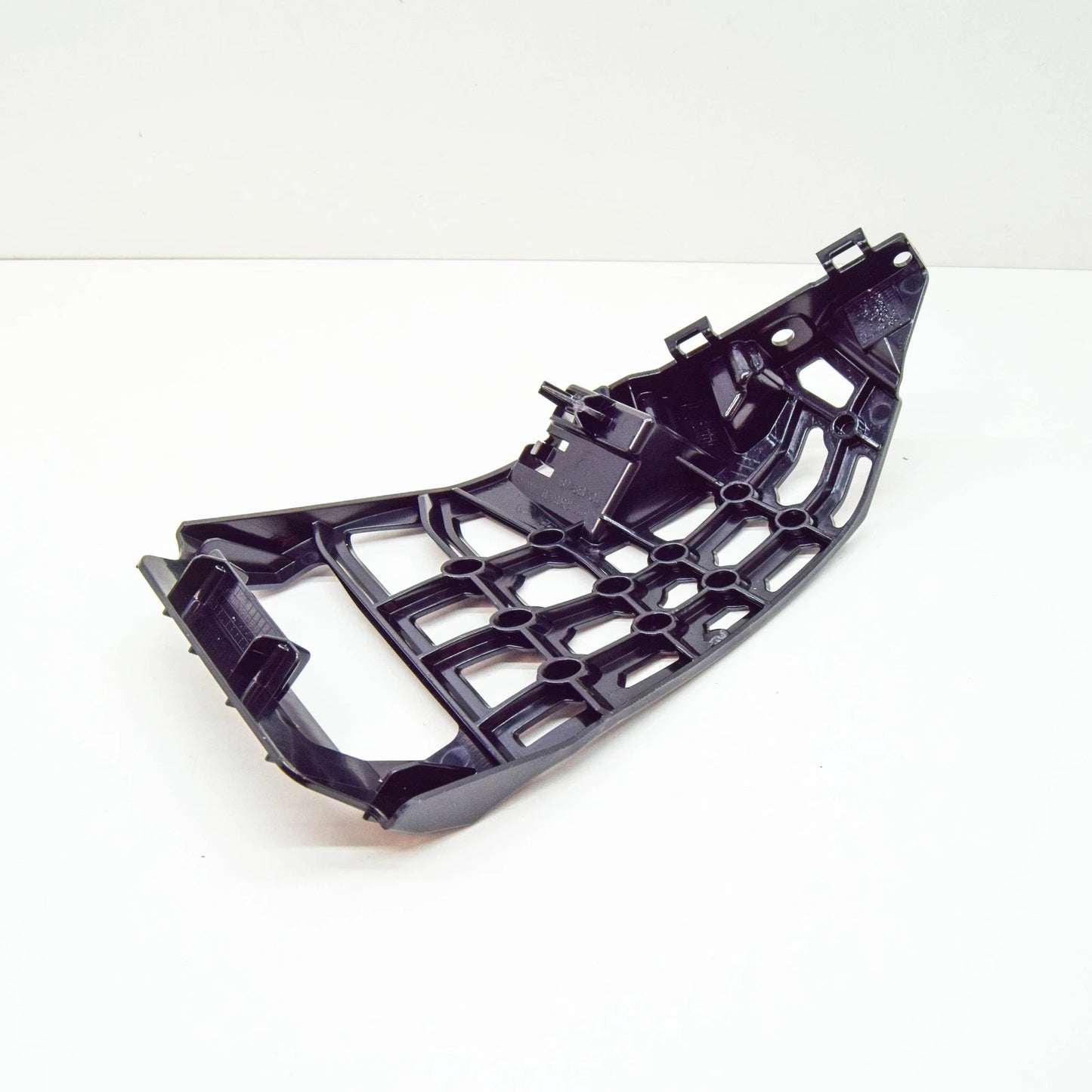 NEW BMW X6G06 FRONT LEFT UPPER BUMPER TOP GUIDE 7478843 51117478843 ORIGINAL