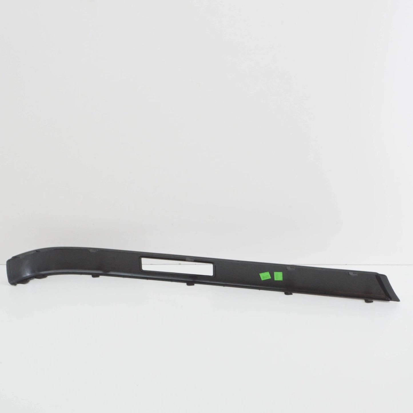 NEW BMW 5 E34 REAR BUMPER RIGHT RUBBER STRIP 51121944434 ORIGINAL