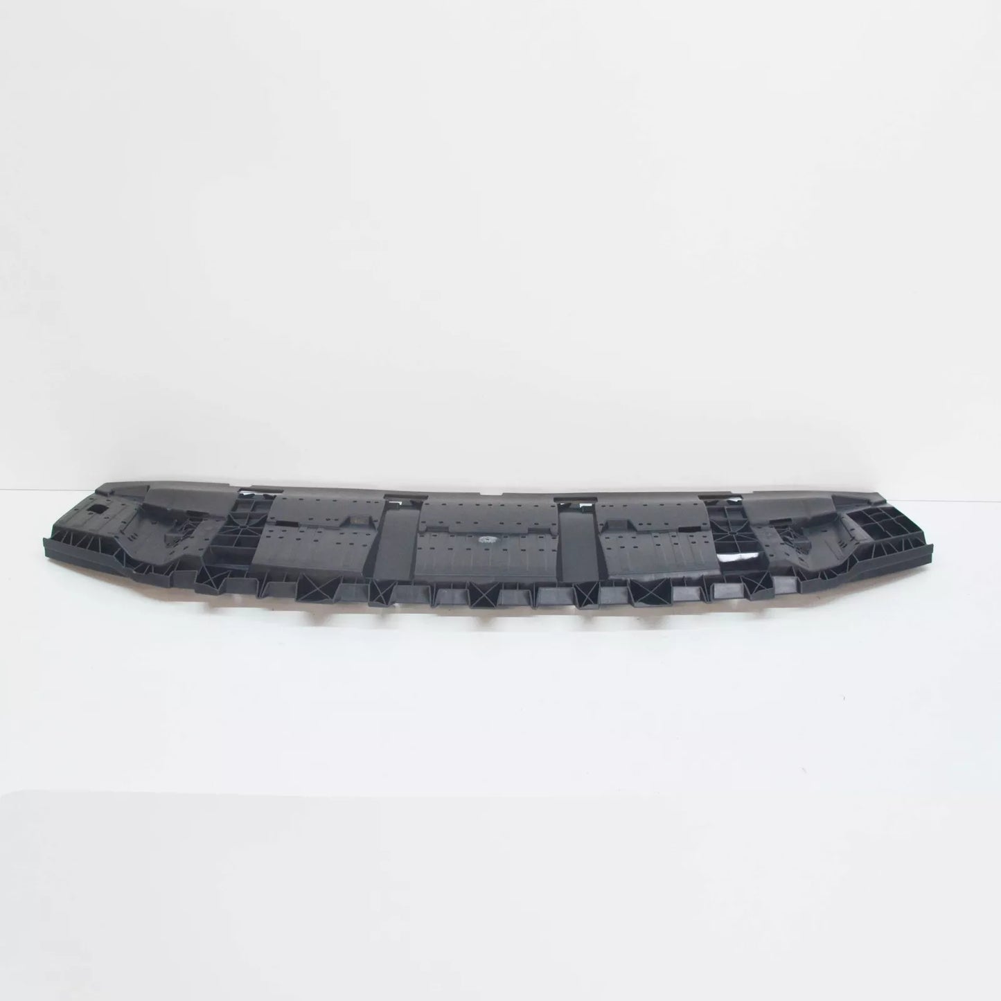 NEW AUDI Q3 8U FRONT LOWER CLOSING ELEMENT SPLASH SHIELD 8U0807233H ORIGINAL