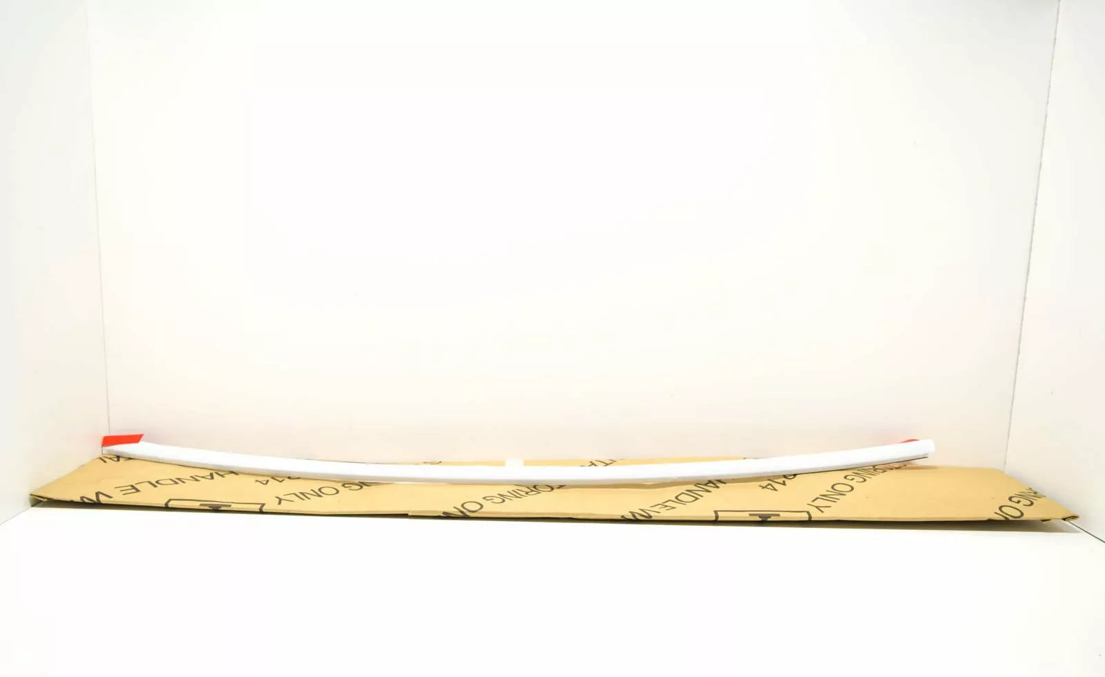 NEW AUDI A8 4N D5 REAR TAILGATE CENTER TRIM STRIP 4N0853927AT94 ORIGINAL