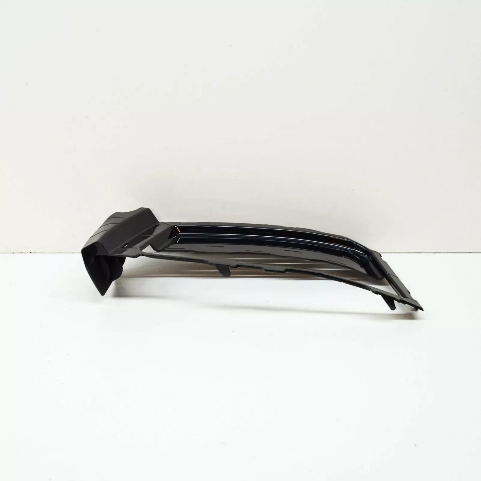 NEW BMW 7 G11 G12 M FRONT BUMPER LEFT OPEN GRILLE 51118077375 ORIGINAL