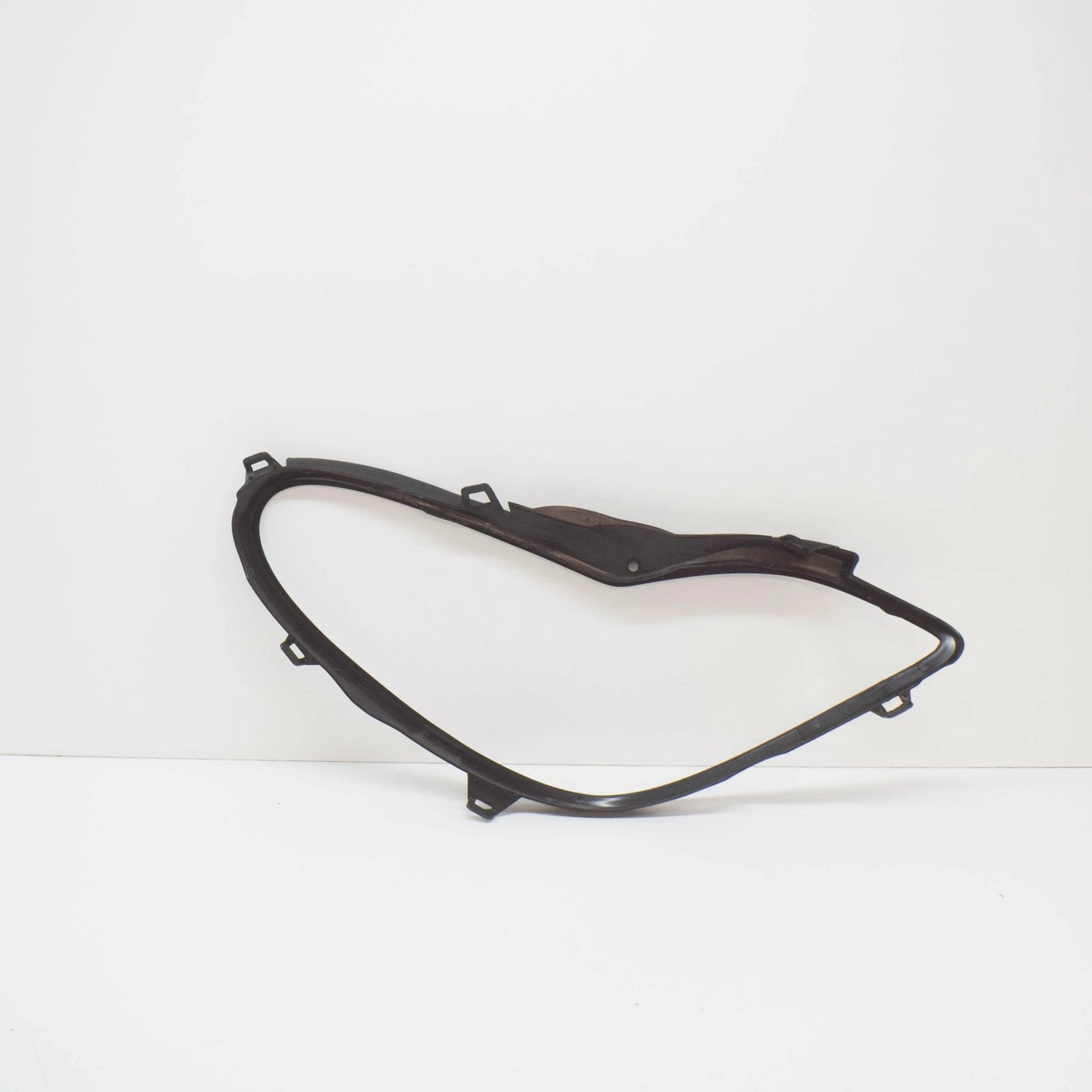 NEW MERCEDES-BENZ CLS C219 HEADLIGHT SEAL LEFT FRONT A2198200112 ORIGINAL