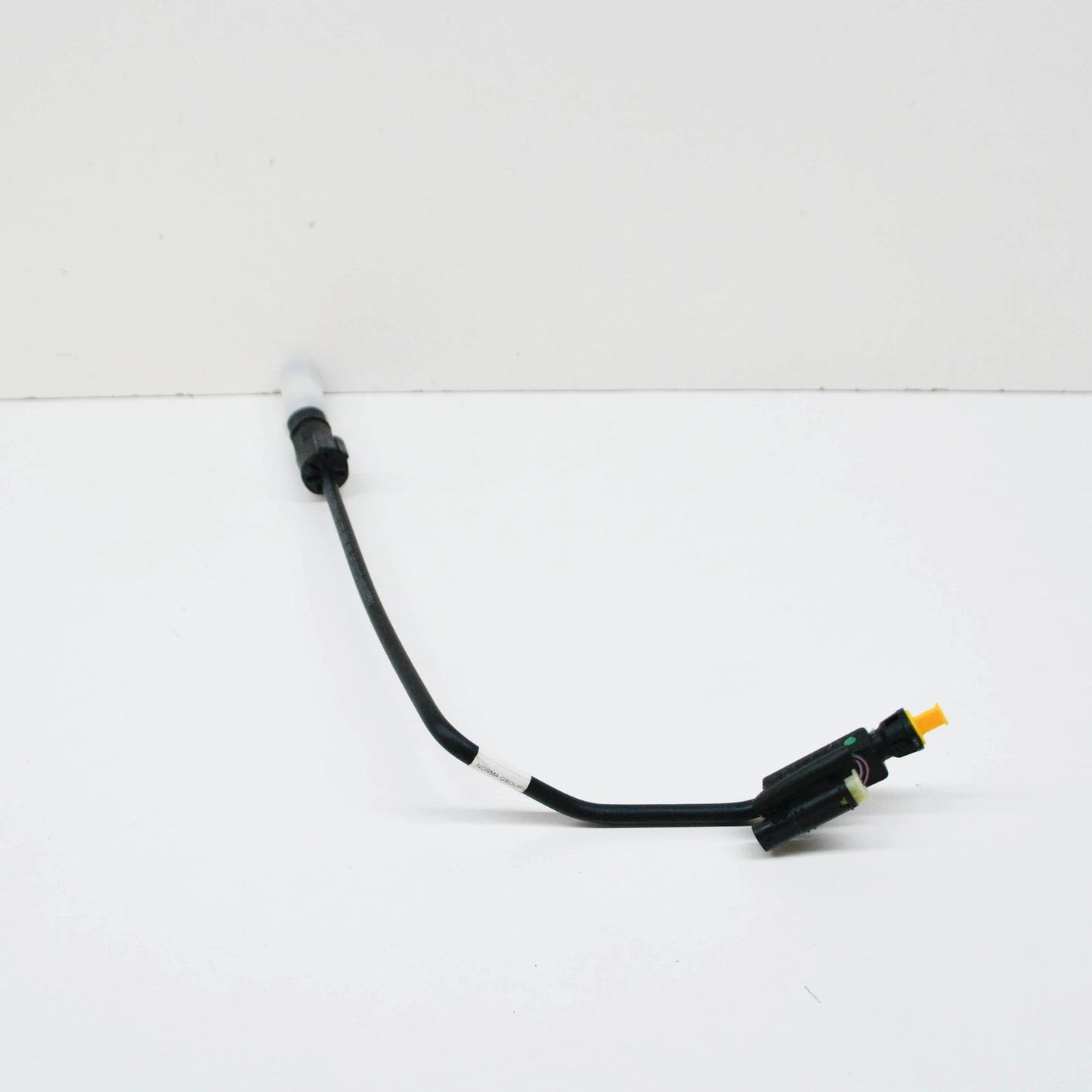 NEW MERCEDES BENZ GL X164 FUEL ADDITIVE RESERVOIR LINE A1644700224 ORIGINAL