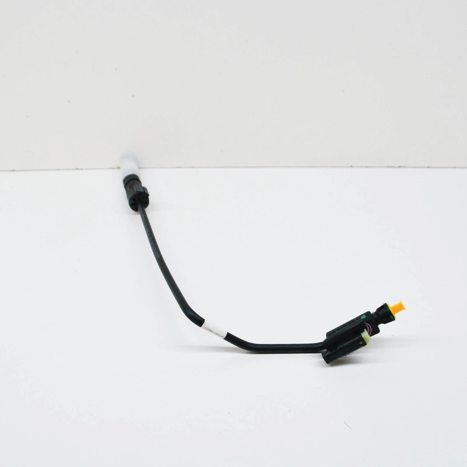 NEW MERCEDES BENZ GL X164 FUEL ADDITIVE RESERVOIR LINE A1644700224 ORIGINAL