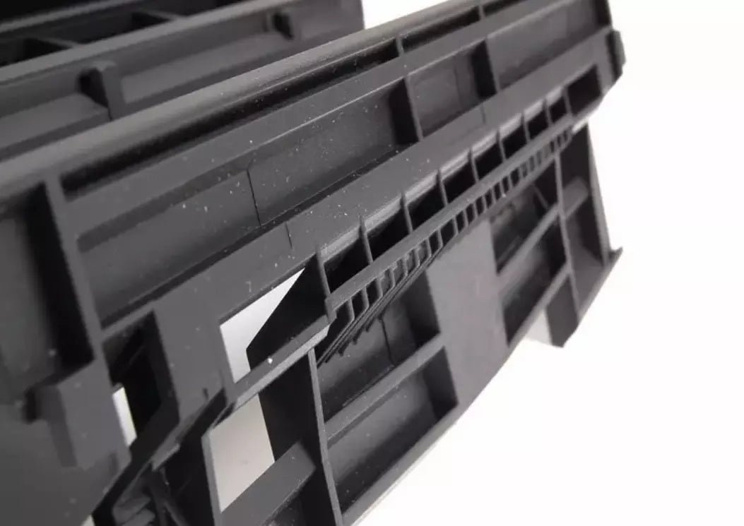 NEW BMW 3 E46 CENTER CONSOLE/RADIO MOUNTING BRACKET 51168230902 8230902 ORIGINAL