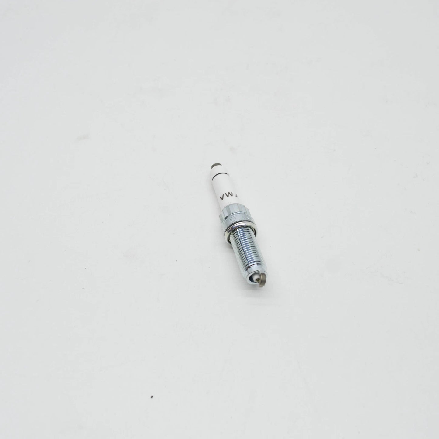 NEW AUDI RSQ8 SPARK PLUG 0P2905601A ORIGINAL