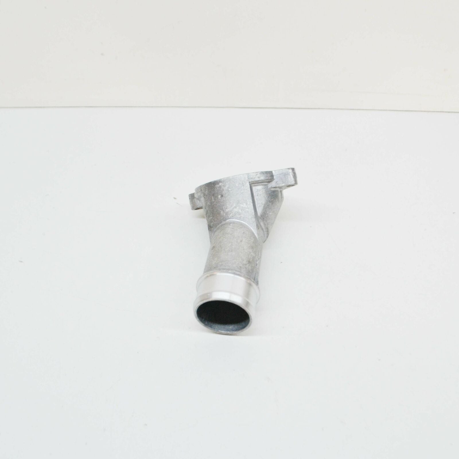 NEW MERCEDES-BENZ E W210 THERMOSTAT HOUSING A6032030474 ORIGINAL