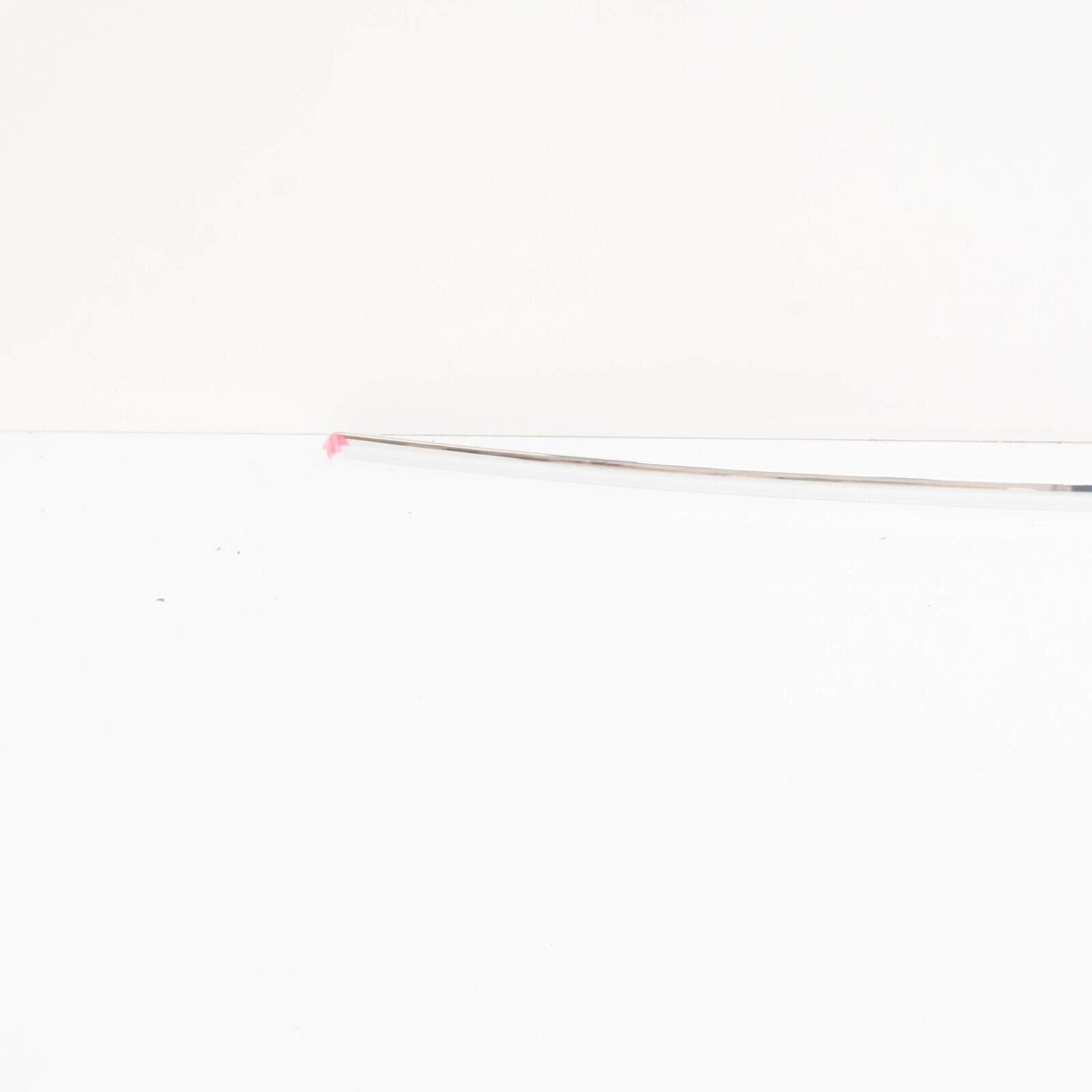 VOLKSWAGEN BEETLE FRONT RIGHT SIDE DOOR CHROME STRIP 5C5837380 NEW