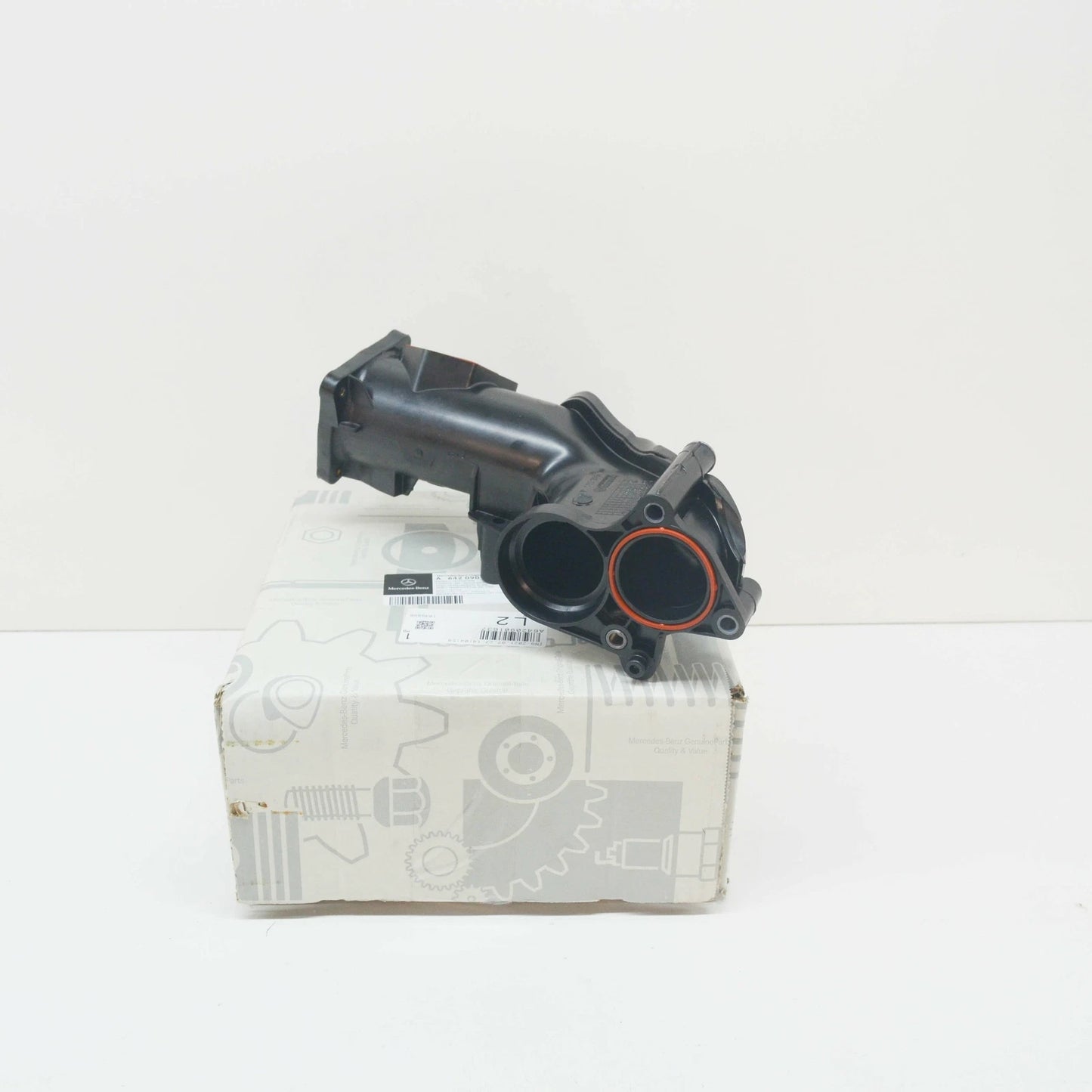 NEW MB GL X166 INTAKE MANIFOLD CHARGE AIR CROSS PIPE A6420901637 ORIGINAL