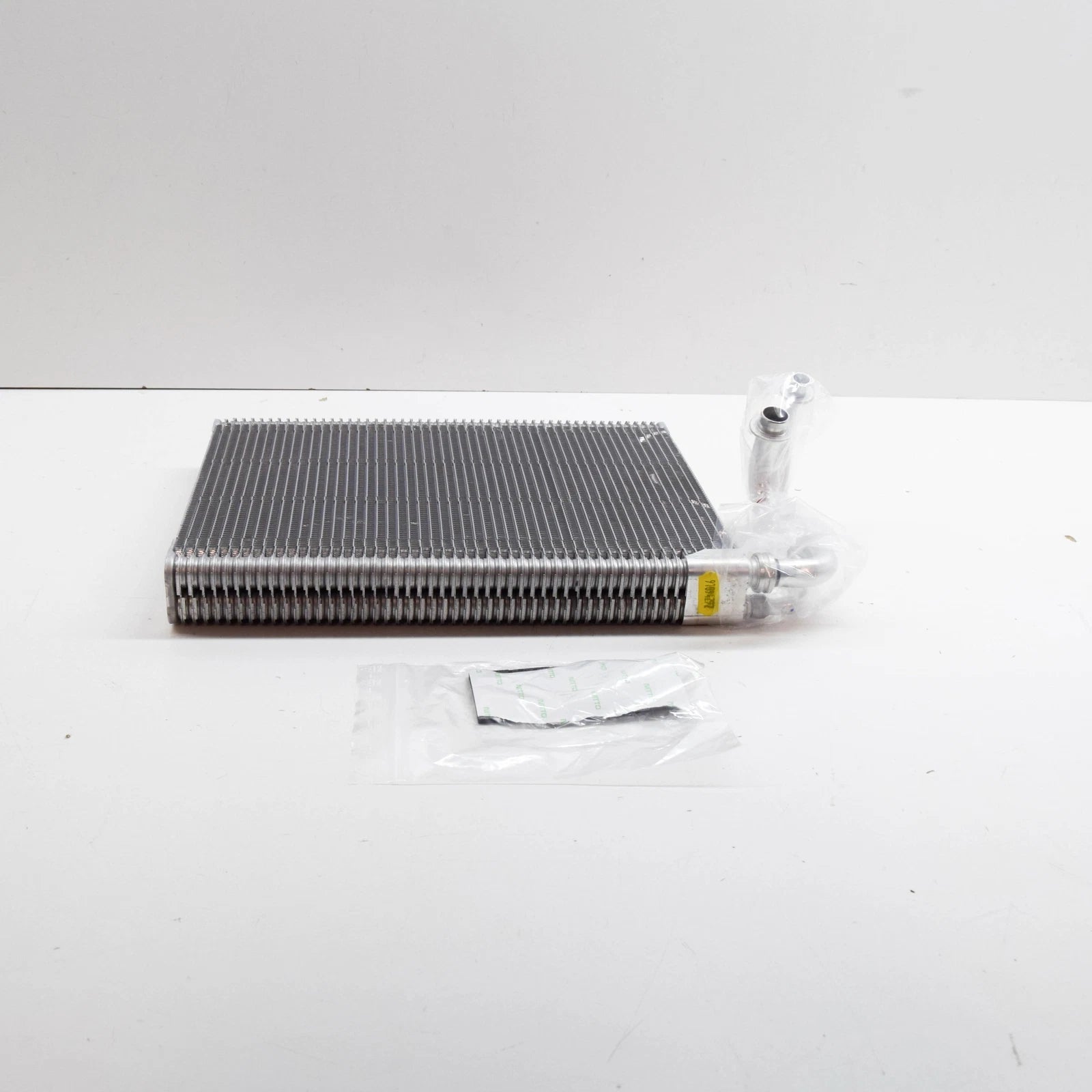 NEW MERCEDES-BENZ E W213 AIR CONDITIONING RADIATOR A2058300005 ORIGINAL