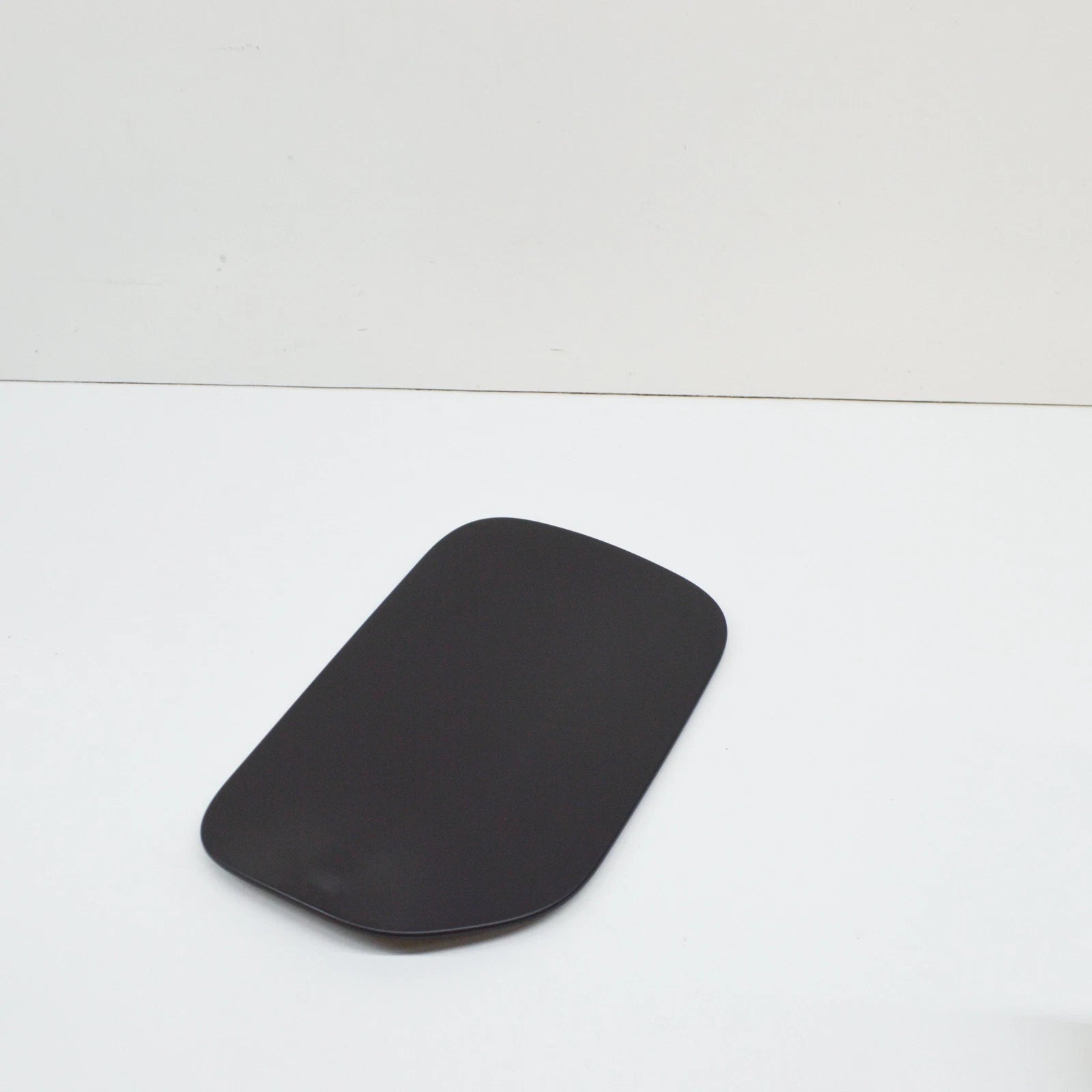 NEW BMW 5 G30 FRONT CHARGING LID 51177387937 7387937 ORIGINAL