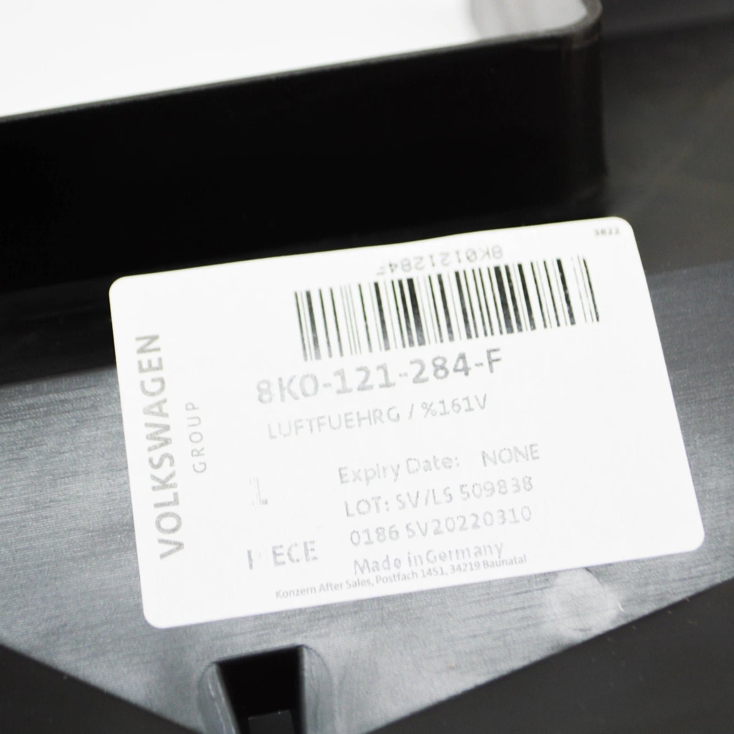 NEW AUDI A4 B8 RADIATOR SUPPORT RIGHT AIR GUIDE 8K0121284F