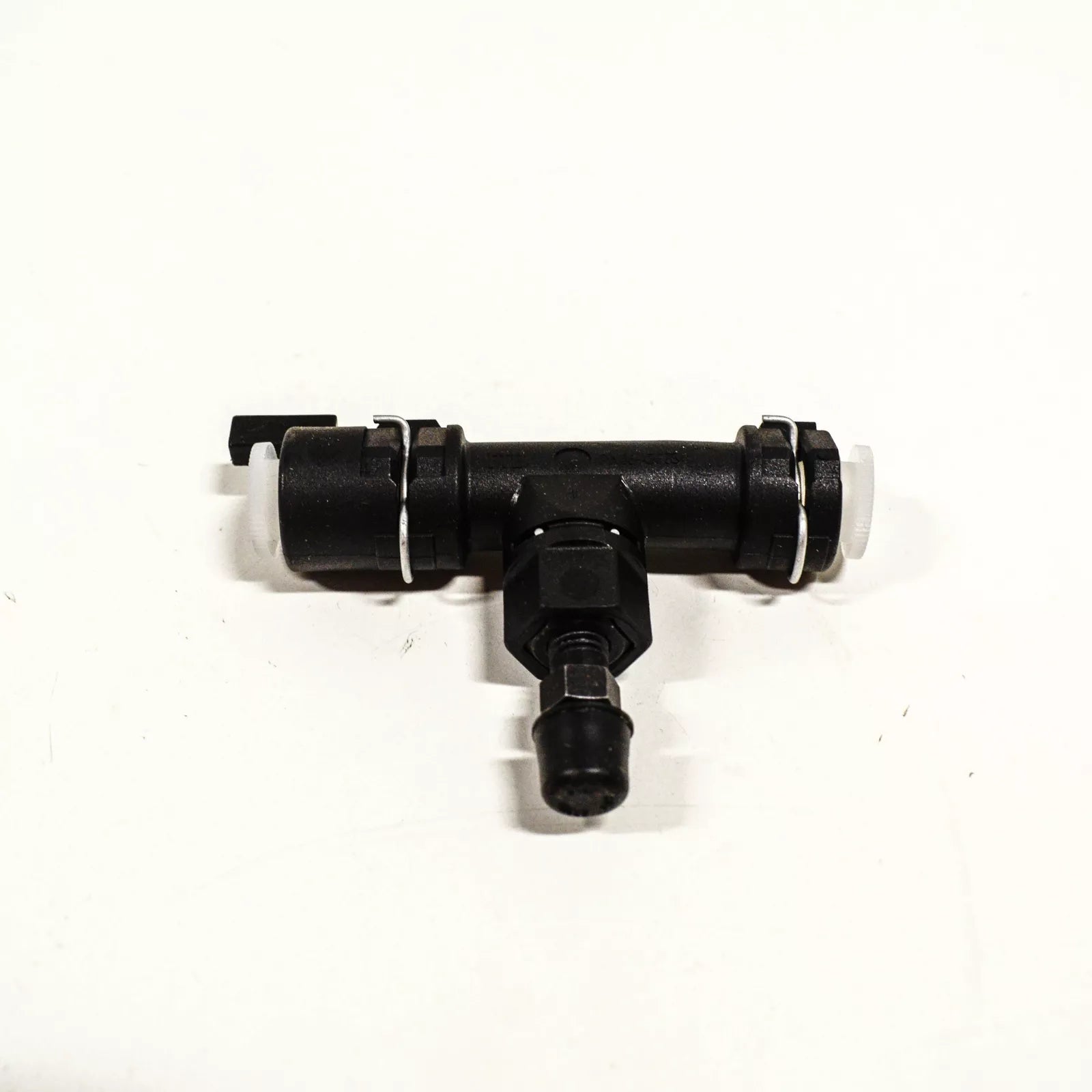 NEW VOLKSWAGEN GOLF MK5 CLUTCH BLEEDER ASSEMBLY 1J0721468E