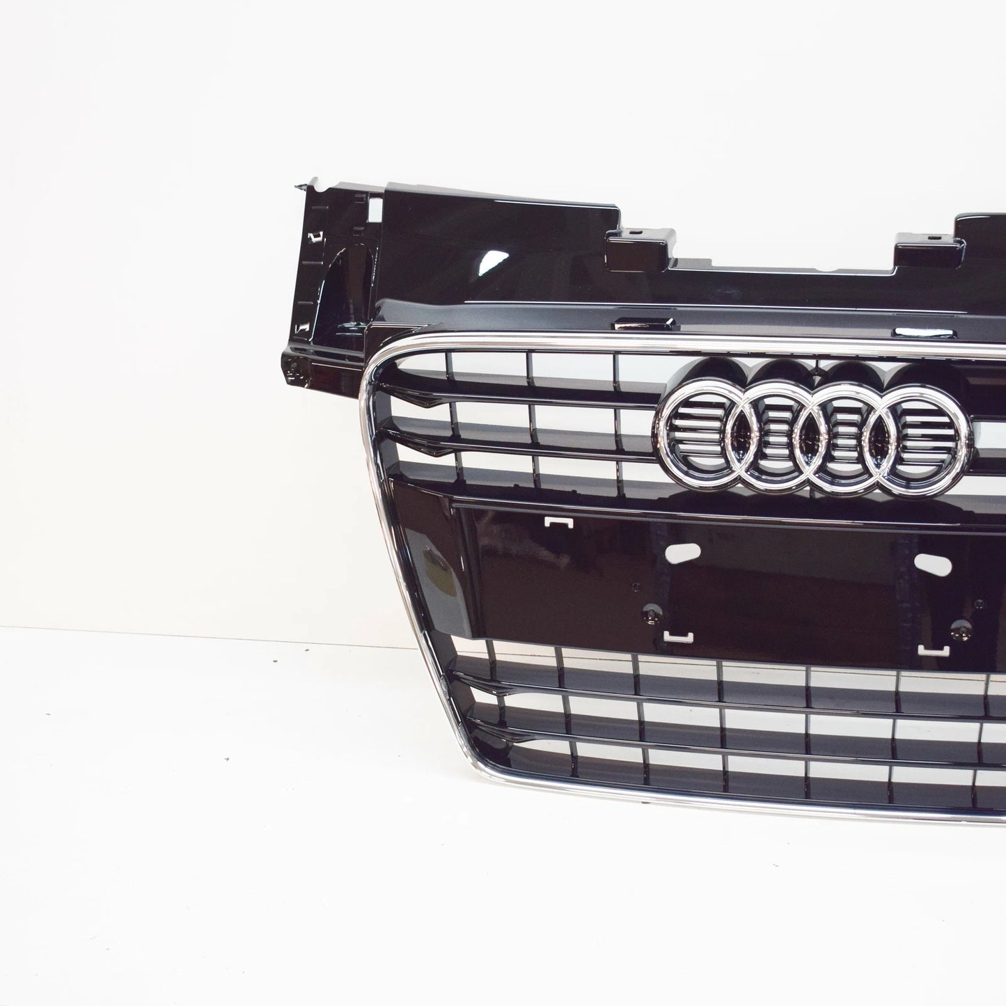 NEW AUDI TT FV3 FRONT BUMPER CENTER RADIATOR GRILLE 8J0853651 KT94