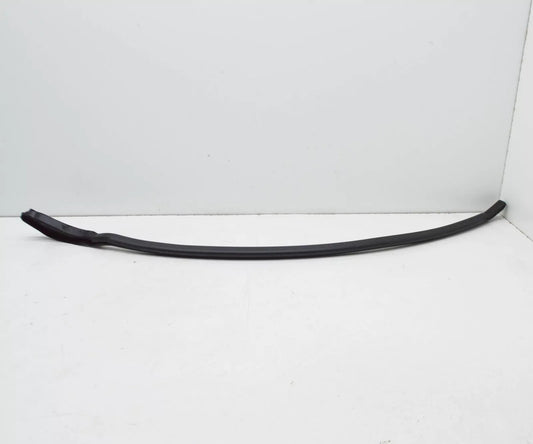 NEW AUDI Q7 4M FRONT LEFT DOOR RUBBER OUTER SEAL 4M0837717D