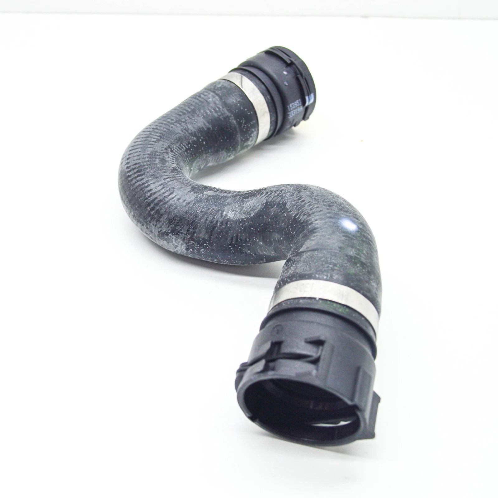 NEW AUDI A4 B9 ENGINE WTAER COOLANT HOSE W RELEASE COUPLING 8W0122101A