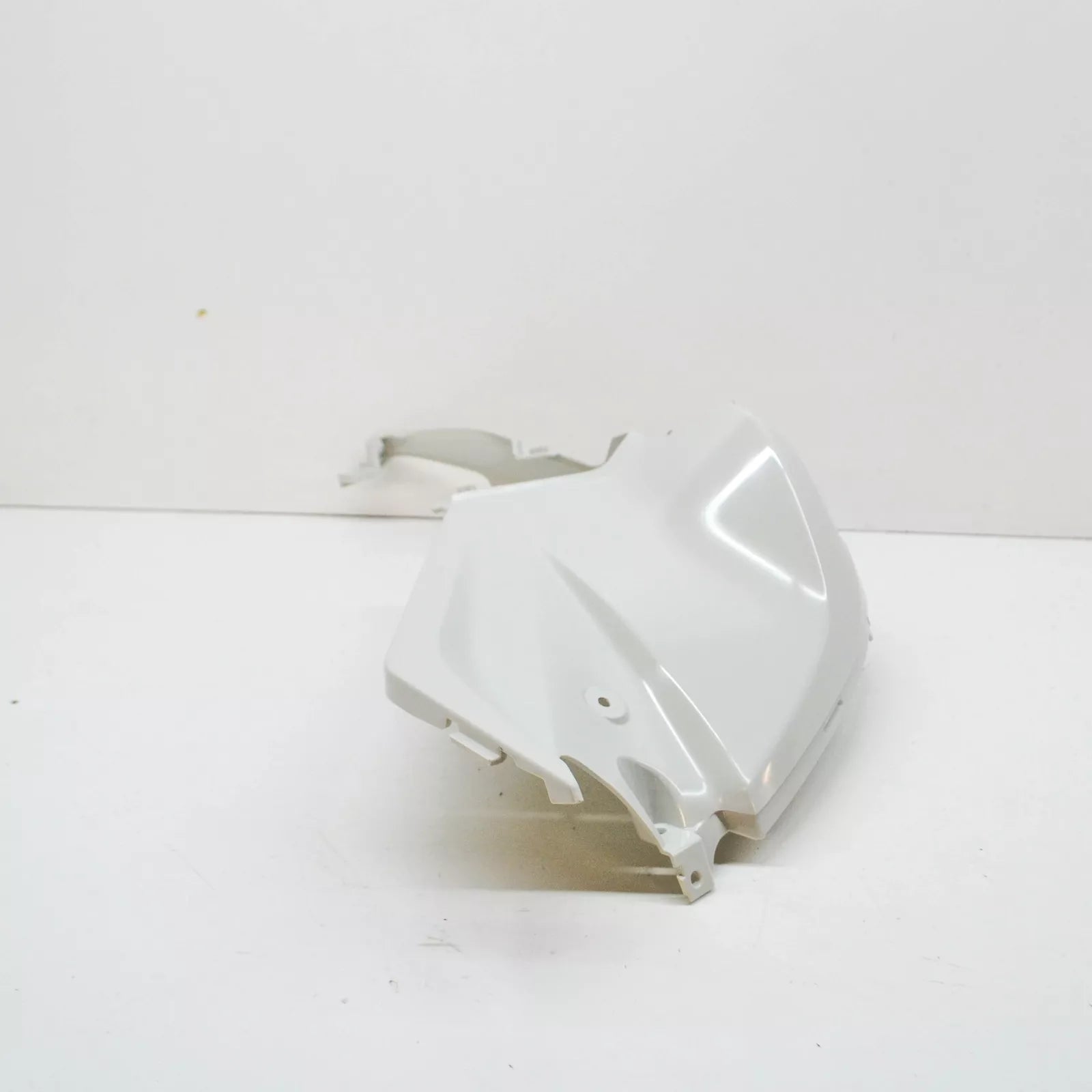 NEW BMW K73 F800 R LEFT TRIM PANEL 46638549809 ORIGINAL