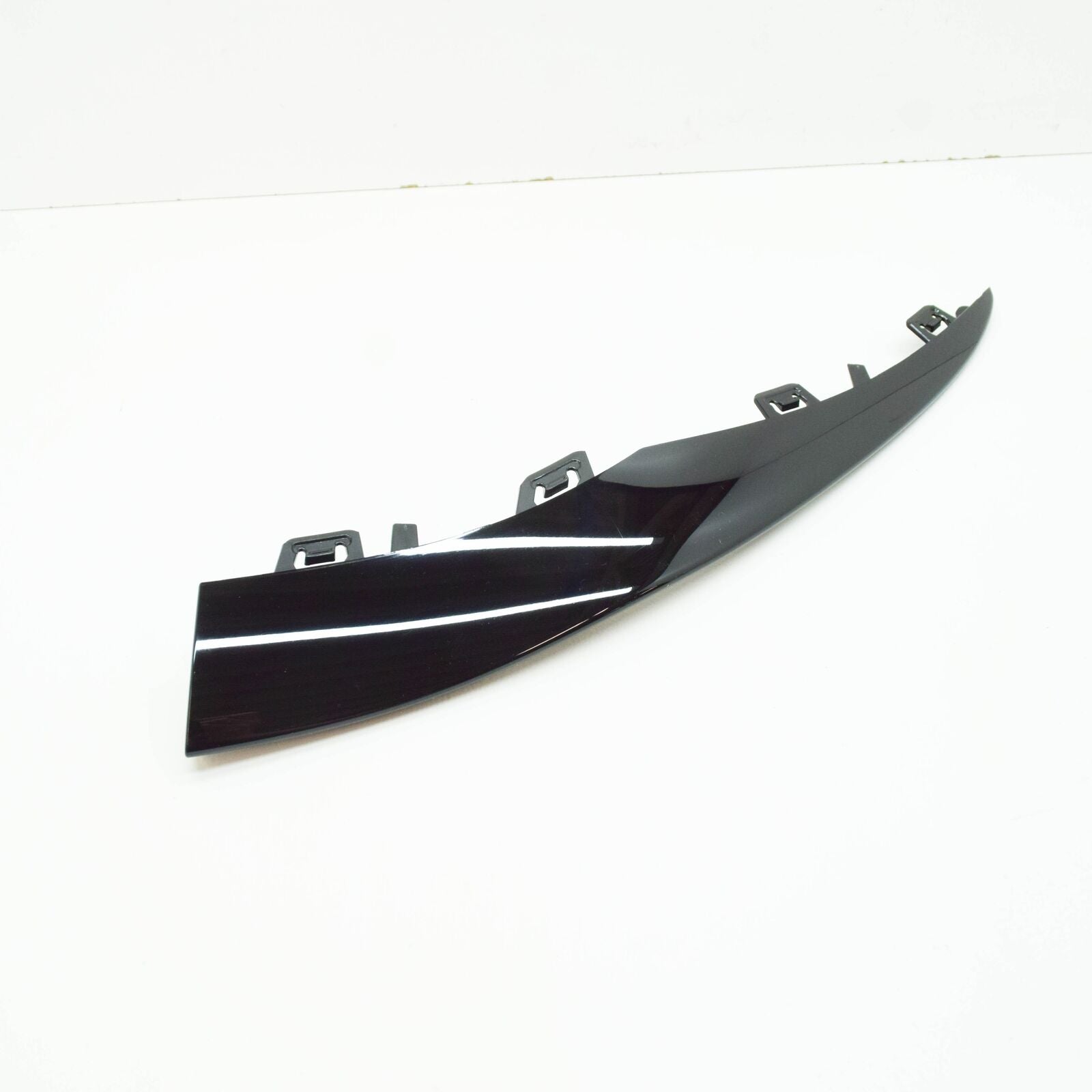 NEW MERCEDES-BENZ C W205 FRONT BUMPER RIGHT MOLDING A2058859002 ORIGINAL