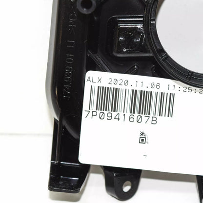 NEW VW TOUAREG 7P HEADLIGHT TURN SIGNAL COVER CAP LEFT 7P0941607B