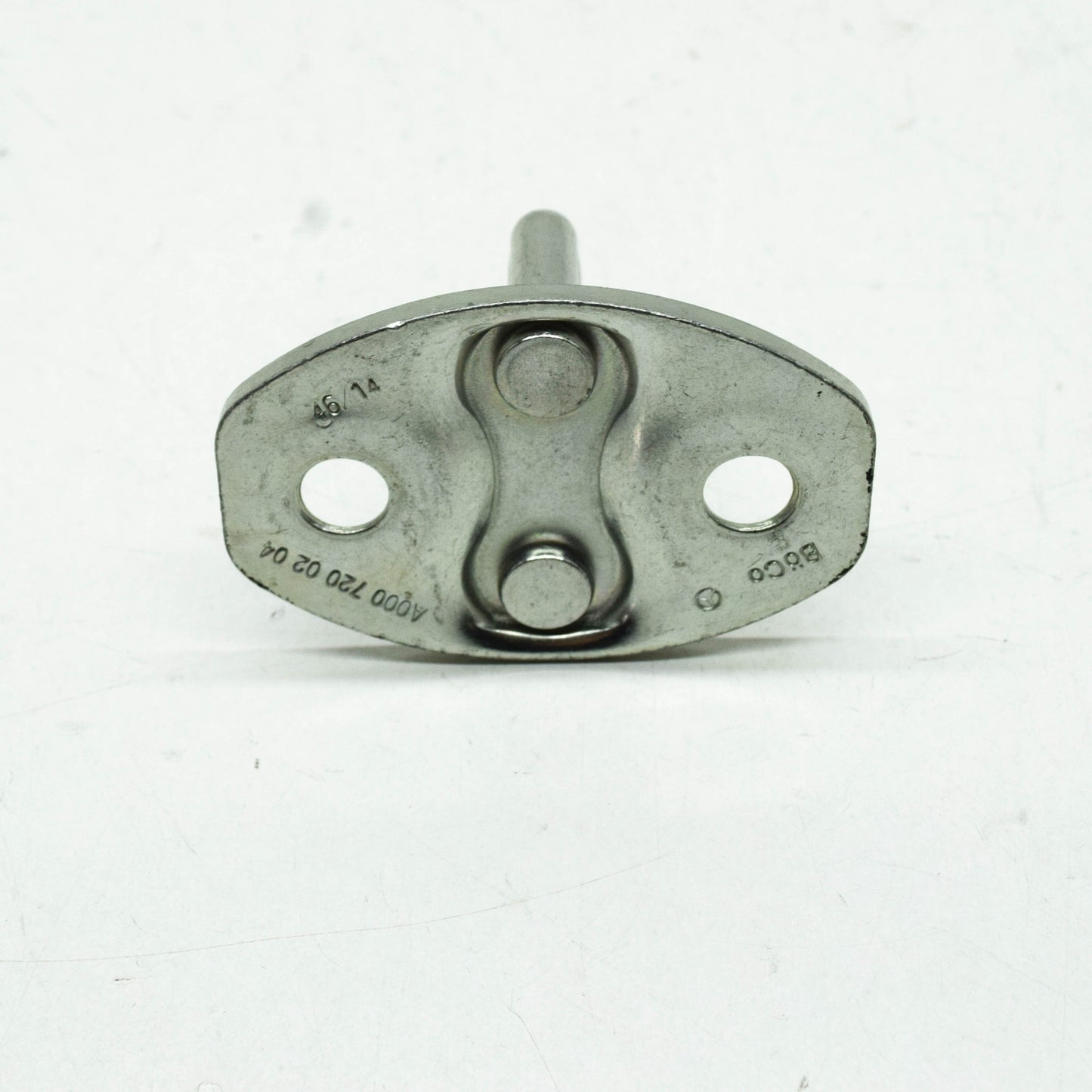 NEW MERCEDES-BENZ VITO W639 REAR DOOR LOCK STRIKER A0007200204 ORIGINAL