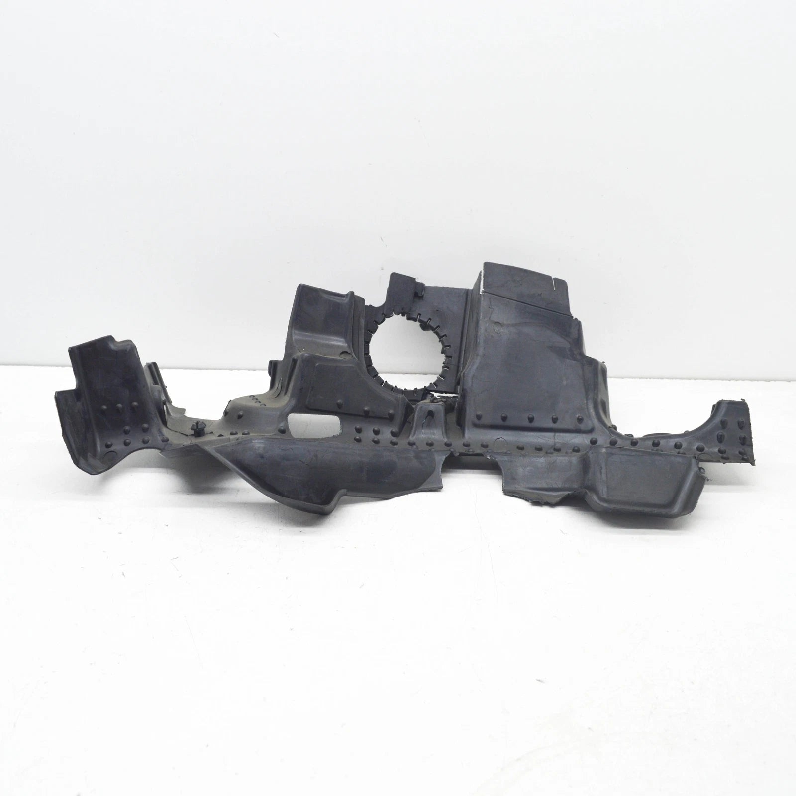 NEW MERCEDES-BENZ E W213 LEFT CENTER ENGINE PROTECTION A2135244000 ORIGINAL