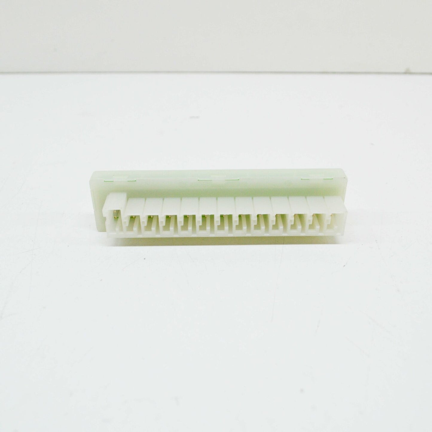 NEW MERCEDES-BENZ CLA COUPE C117 ENERGY POWER DISTRIBUTOR A0009820212 ORIGINAL