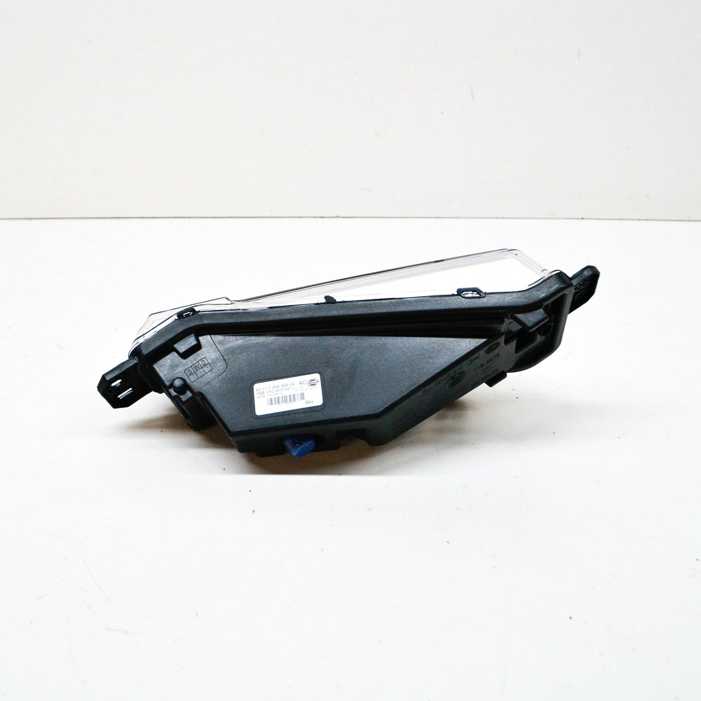 new bmw x5 g05 front right fog light 7406366 63177406366 original